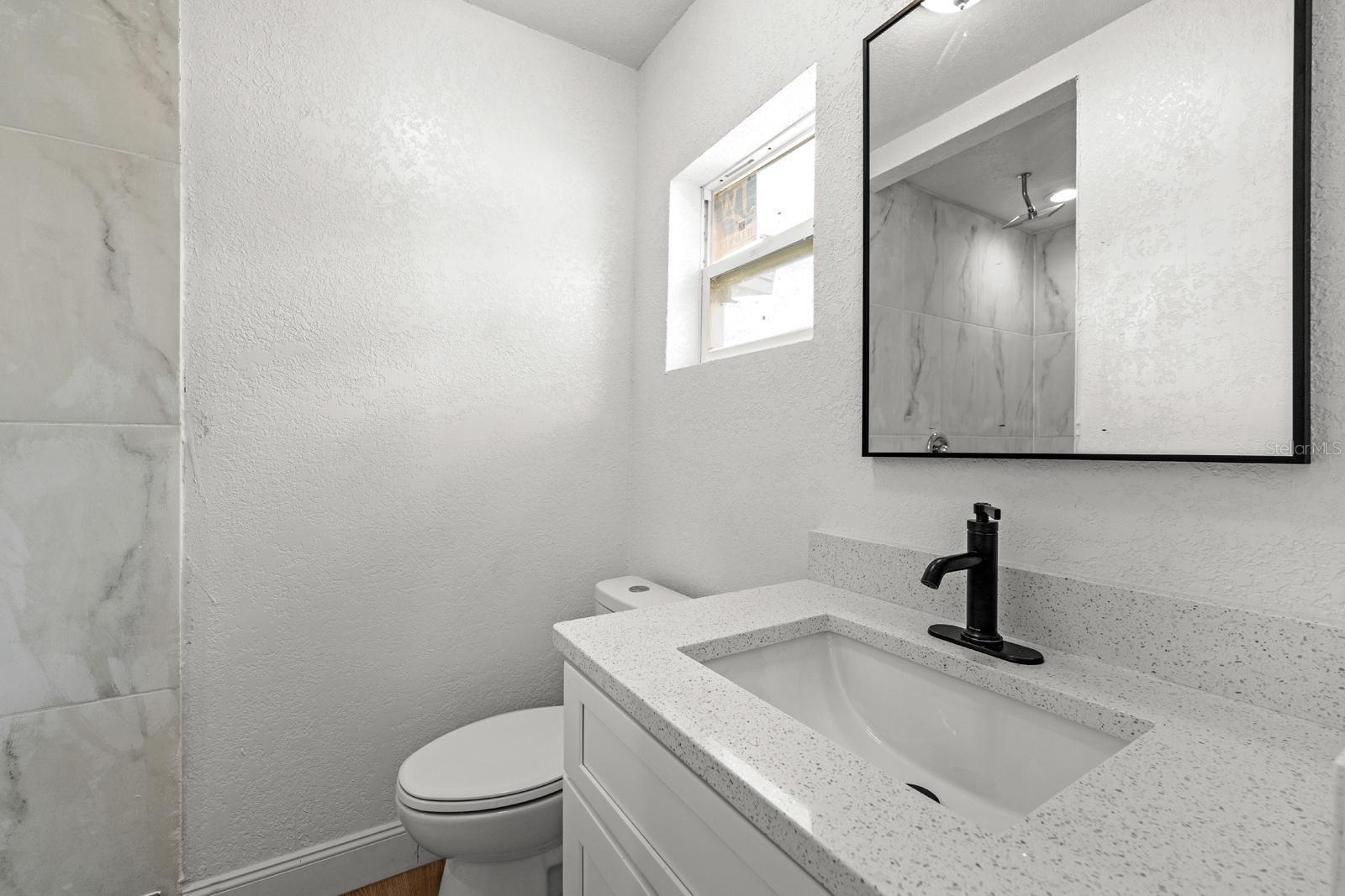 Image 8 of 11 For 5612 Meridian Way