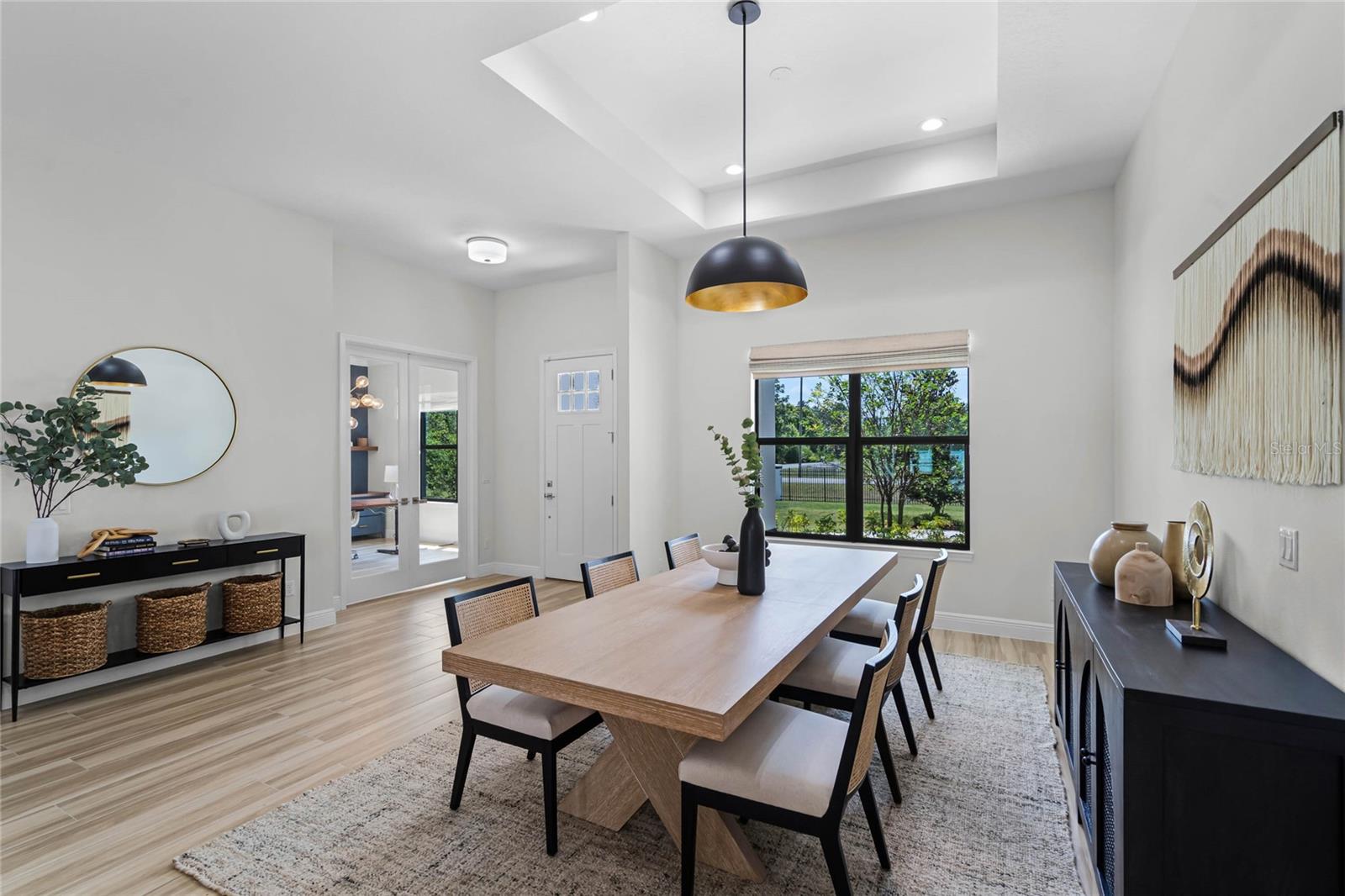 Image 4 of 48 For 18026 Reynolds Parkway