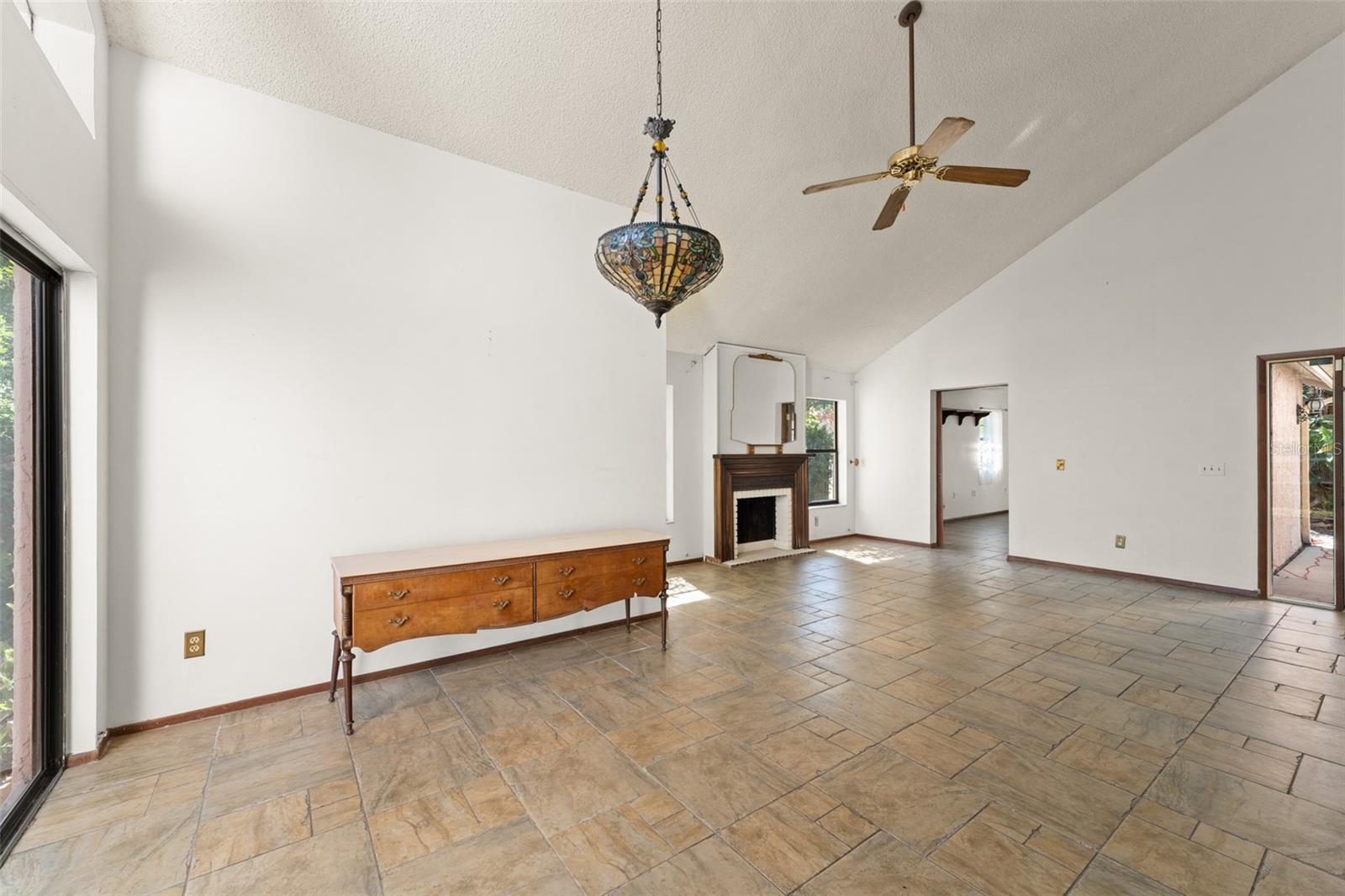 Image 11 of 55 For 1450 Harbour Drive