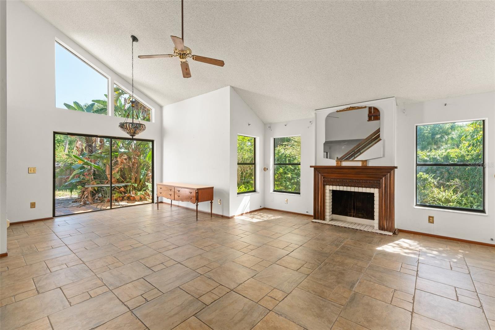 Image 8 of 55 For 1450 Harbour Drive