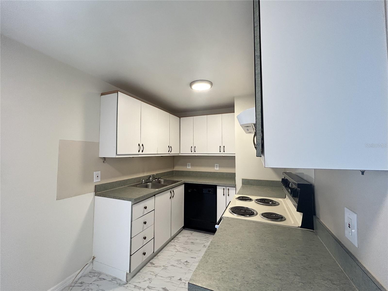 Image 11 of 36 For 2322 Vincent Rd