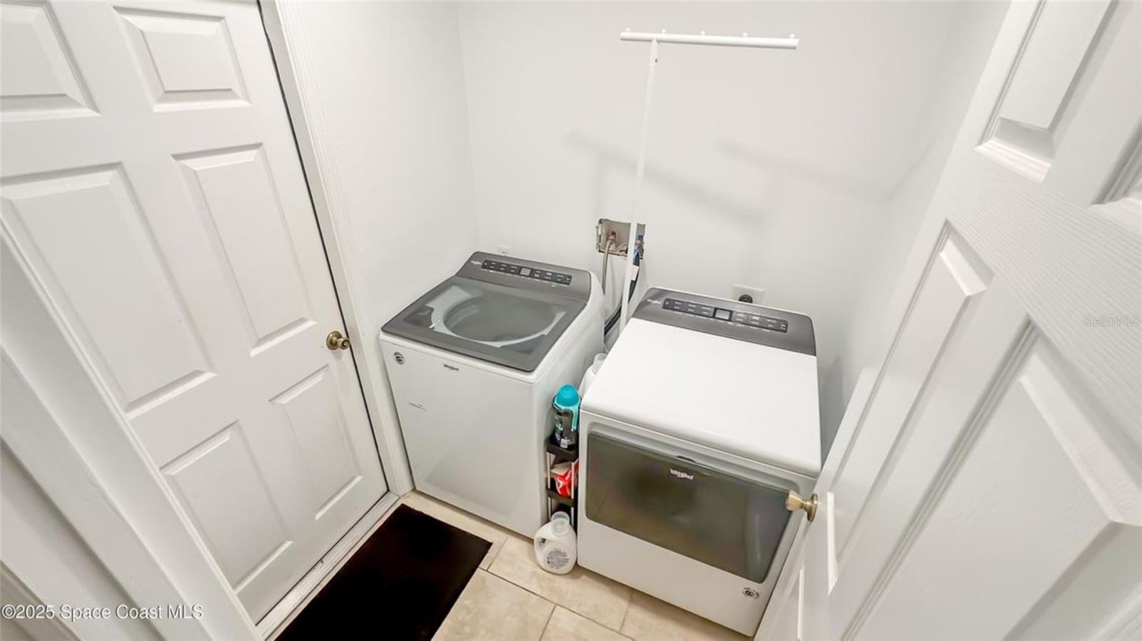 Image 17 of 22 For 4046 David Drive
