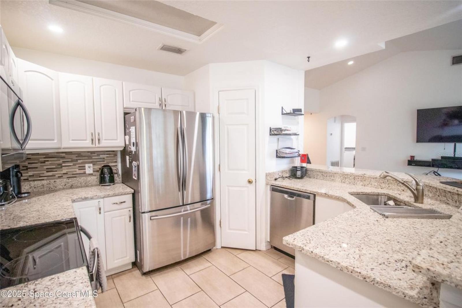 Image 9 of 22 For 4046 David Drive