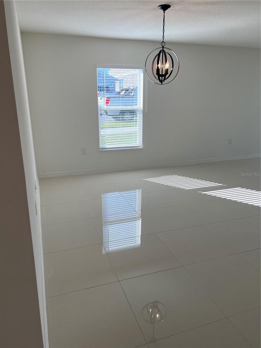 Image 11 of 26 For 604 Sarner Pass Way