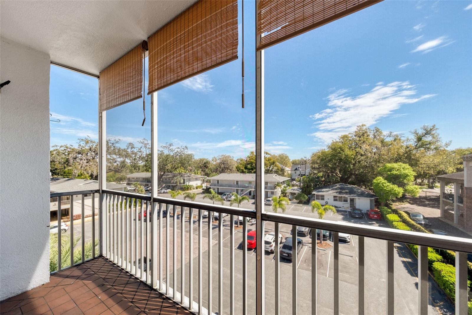 Image 15 of 21 For 1100 Delaney Avenue F409