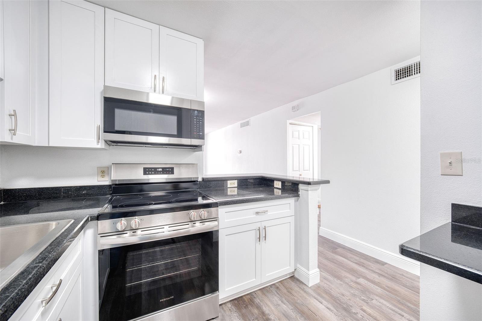 Image 4 of 21 For 1100 Delaney Avenue F409