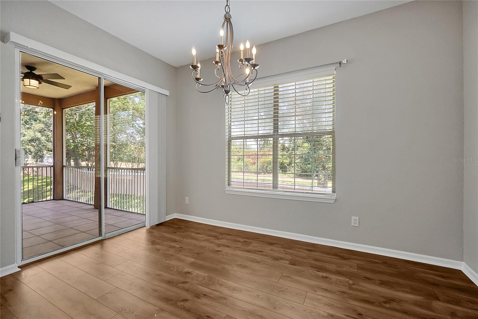 Image 13 of 41 For 7521 Bay Port Road 12