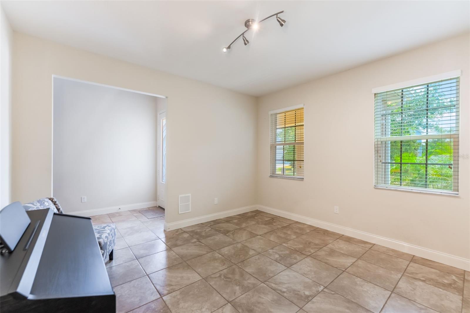 Image 6 of 37 For 9963 Hartford Maroon Road