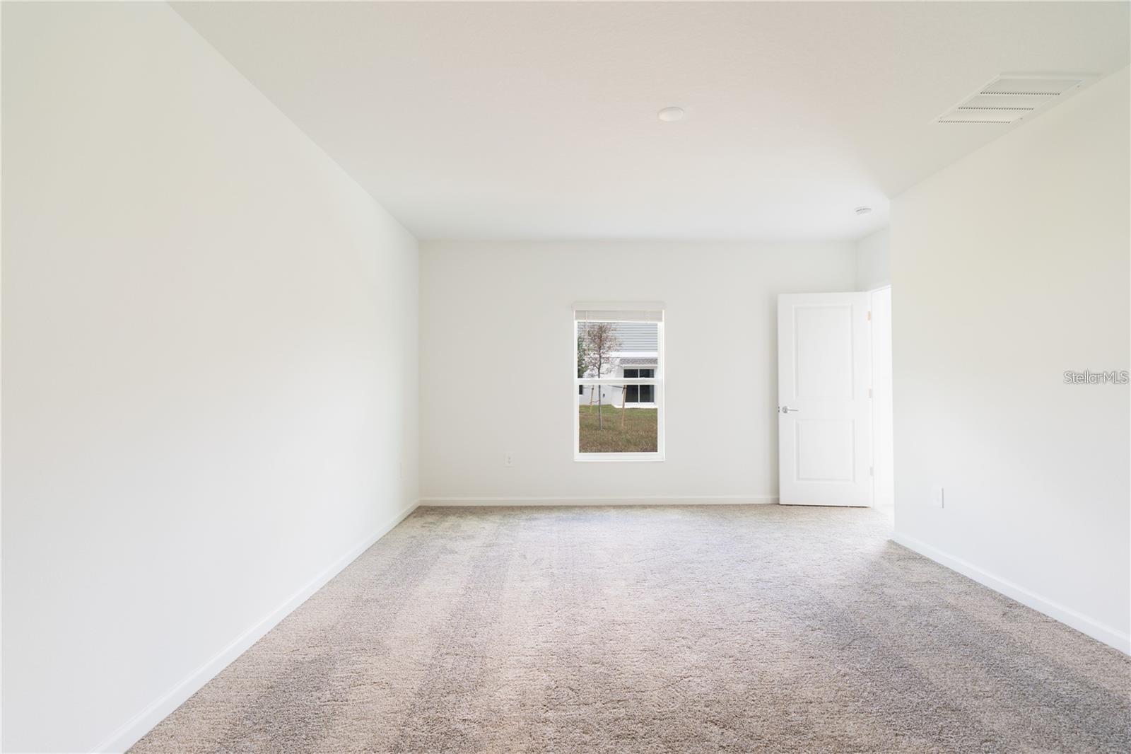 Image 7 of 21 For 921 Jackson Avenue
