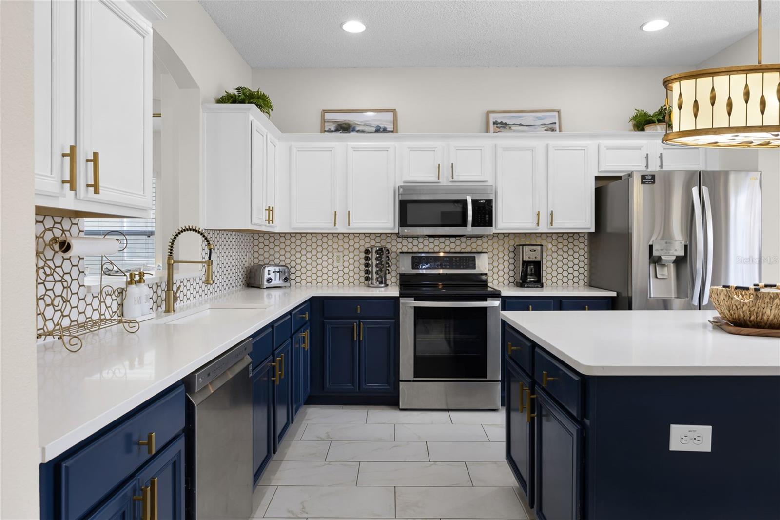 Image 14 of 66 For 2712 Lido Key Drive