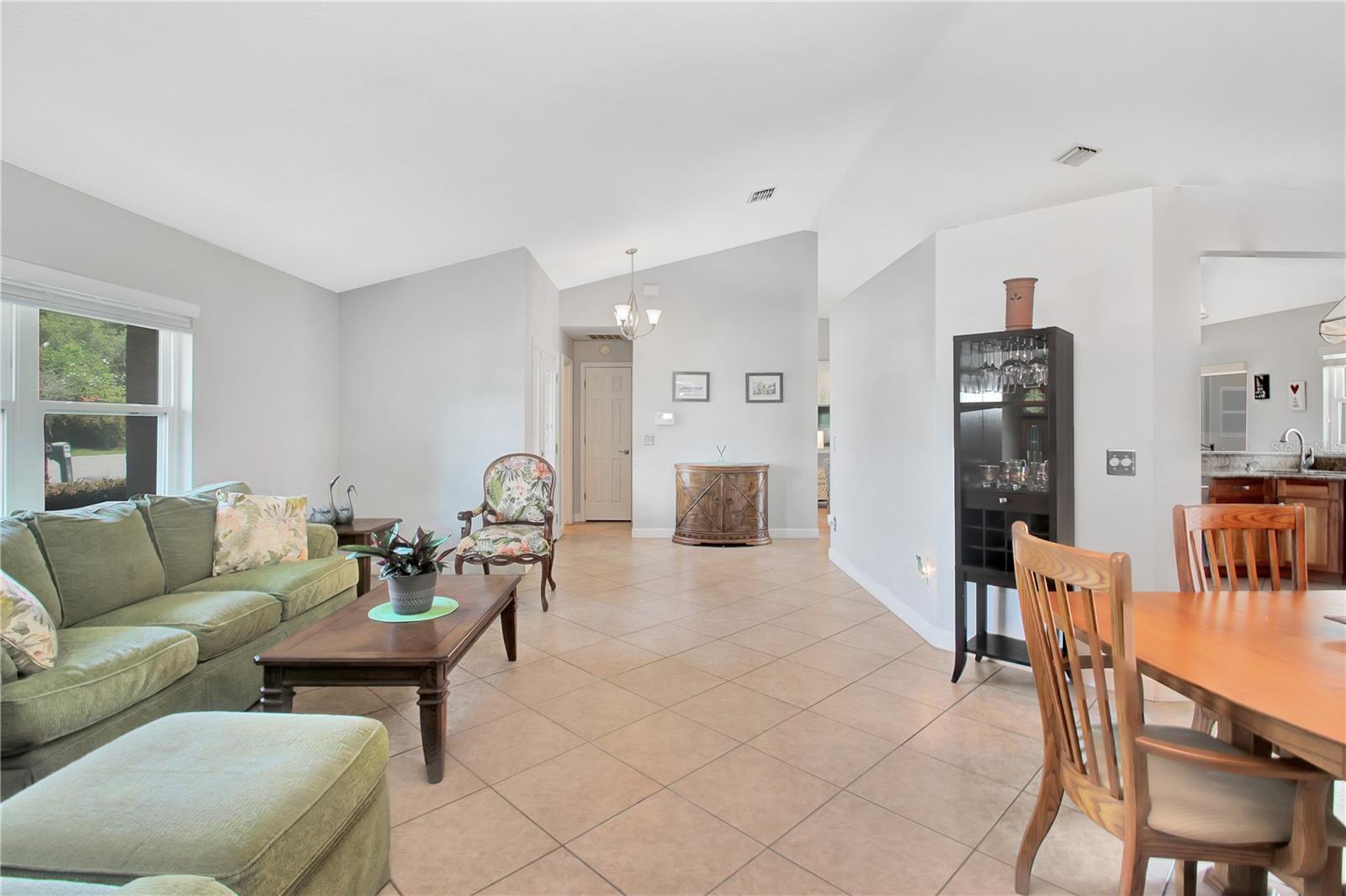 Image 11 of 39 For 4833 Palm Tree Court
