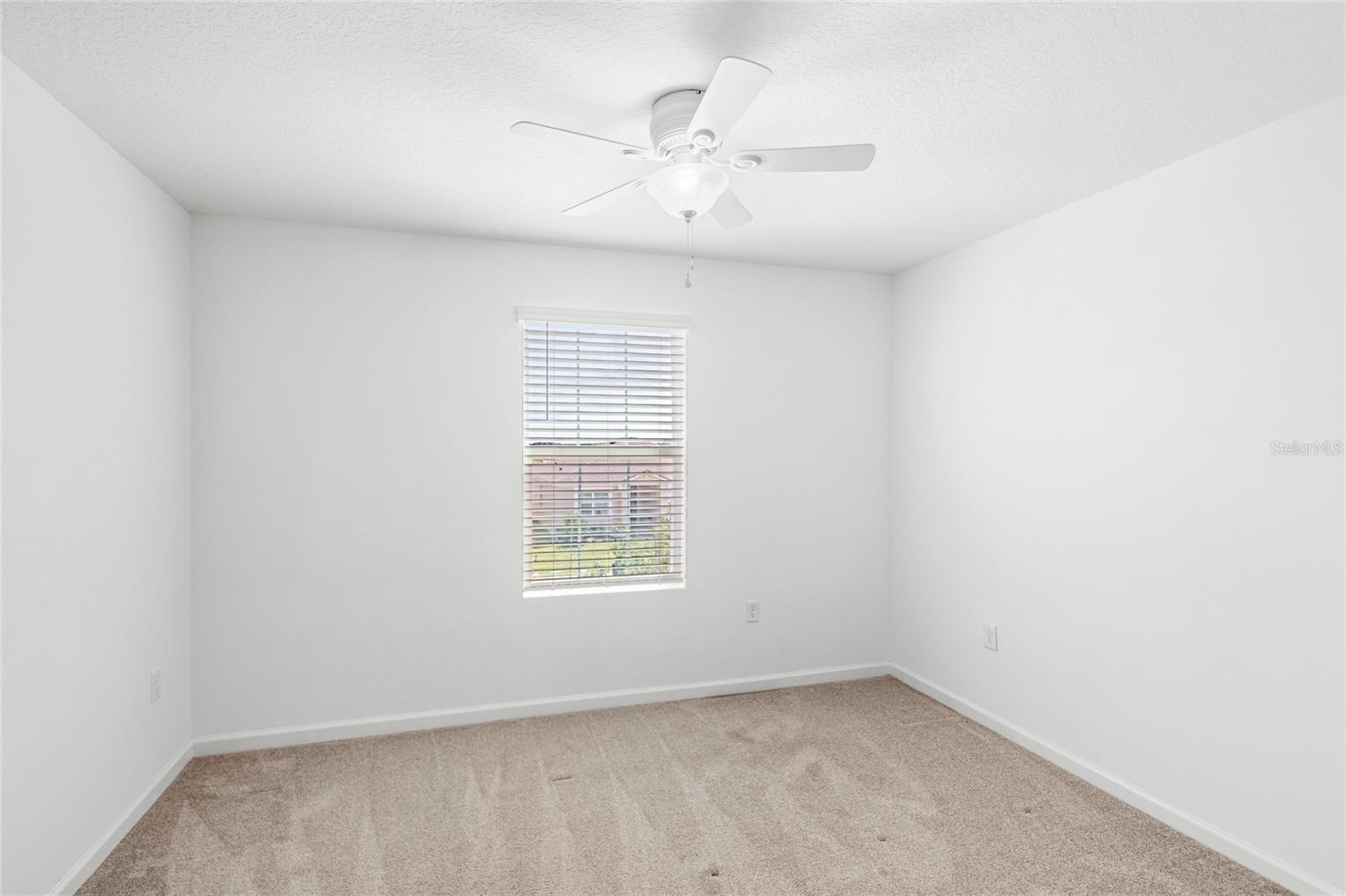 Image 21 of 45 For 1168 Lakeshore Breeze Place