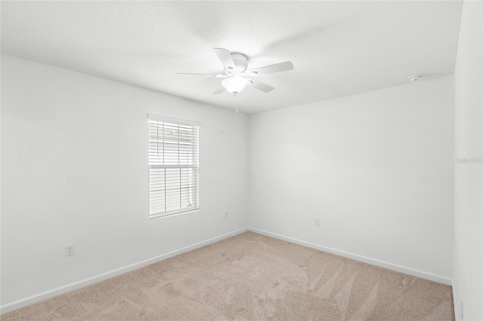 Image 22 of 45 For 1168 Lakeshore Breeze Place