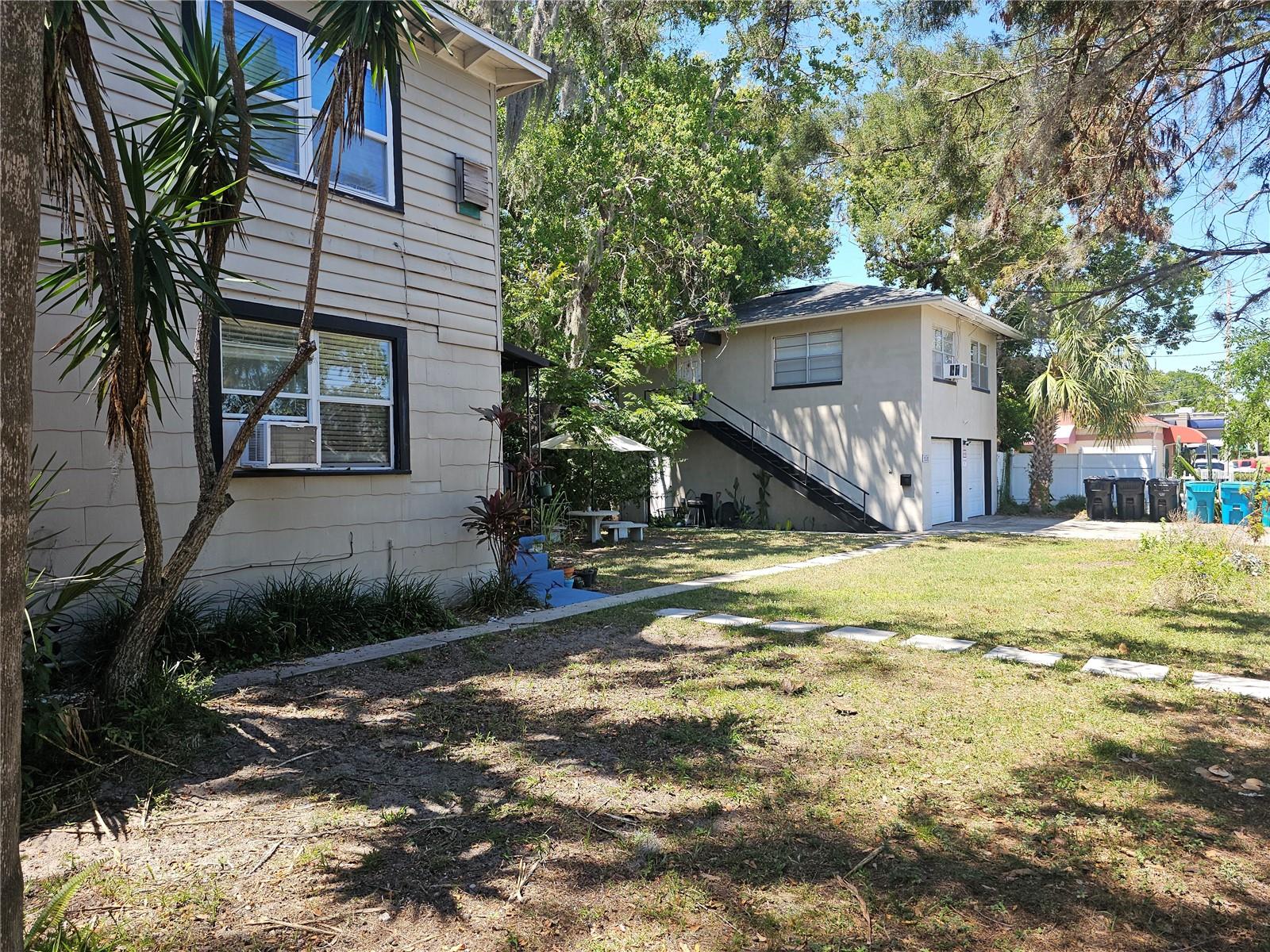 Image 7 of 31 For 821 Hillcrest Street