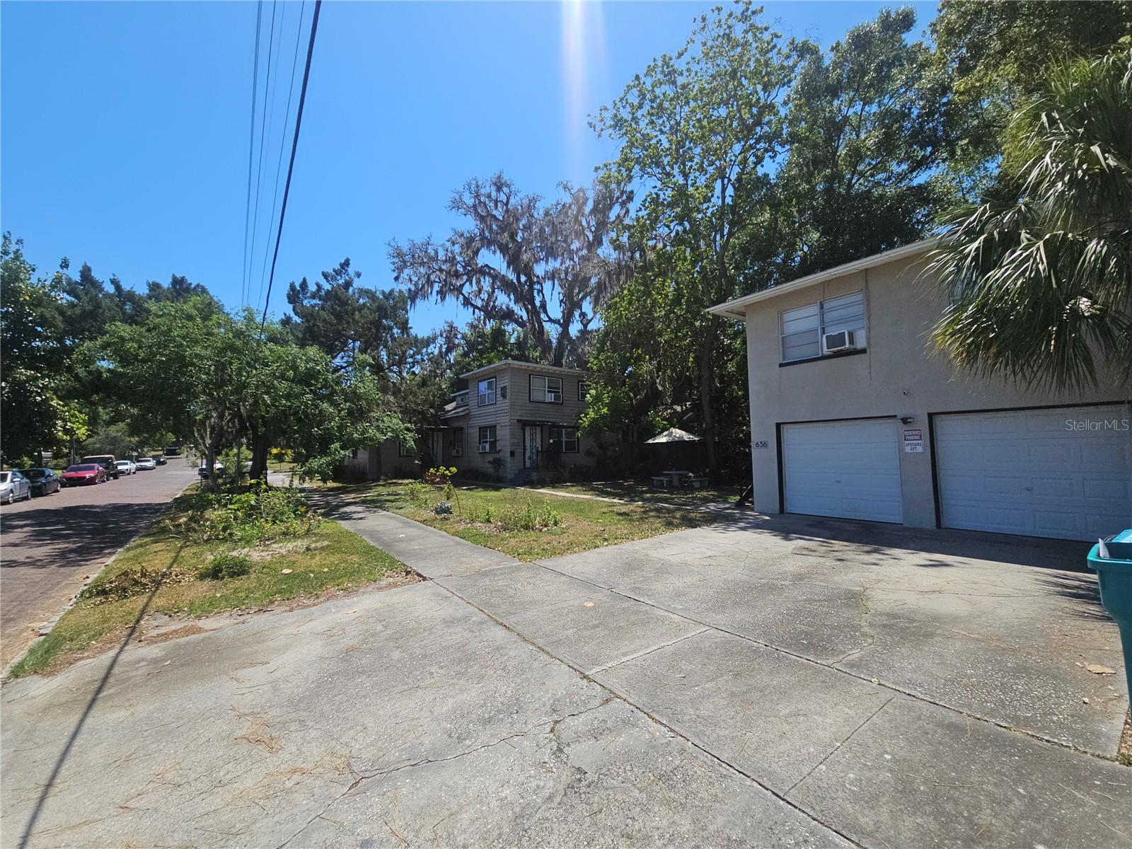 Image 8 of 31 For 821 Hillcrest Street