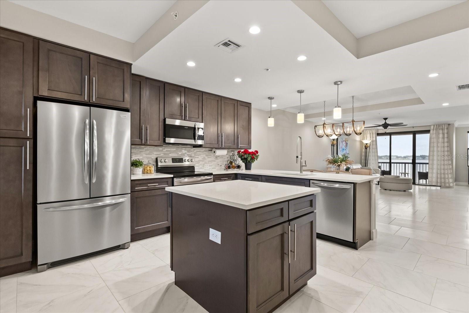 Image 3 of 18 For 16300 County Road 455  204