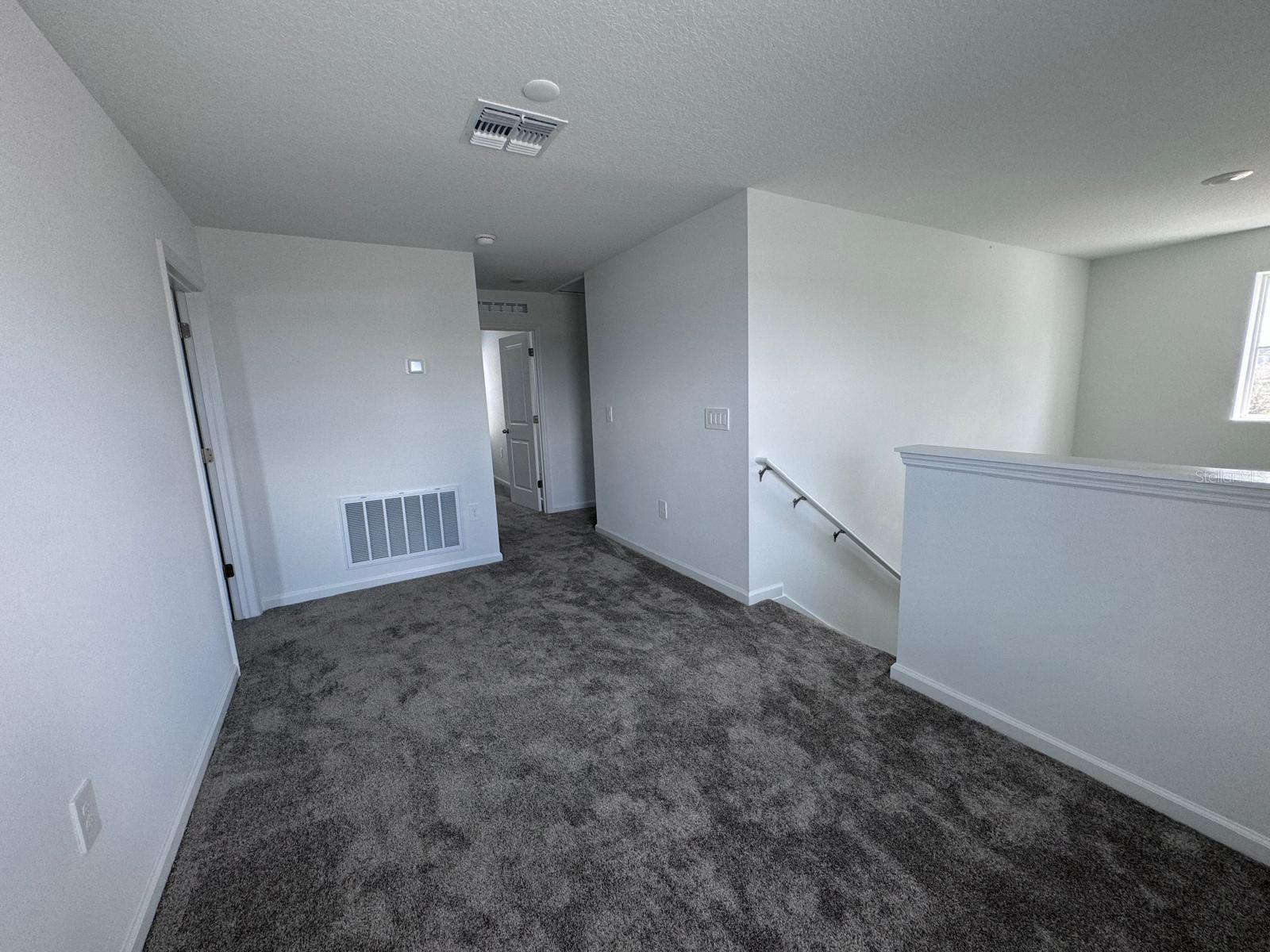 Image 12 of 42 For 1033 Waterfall Boulevard