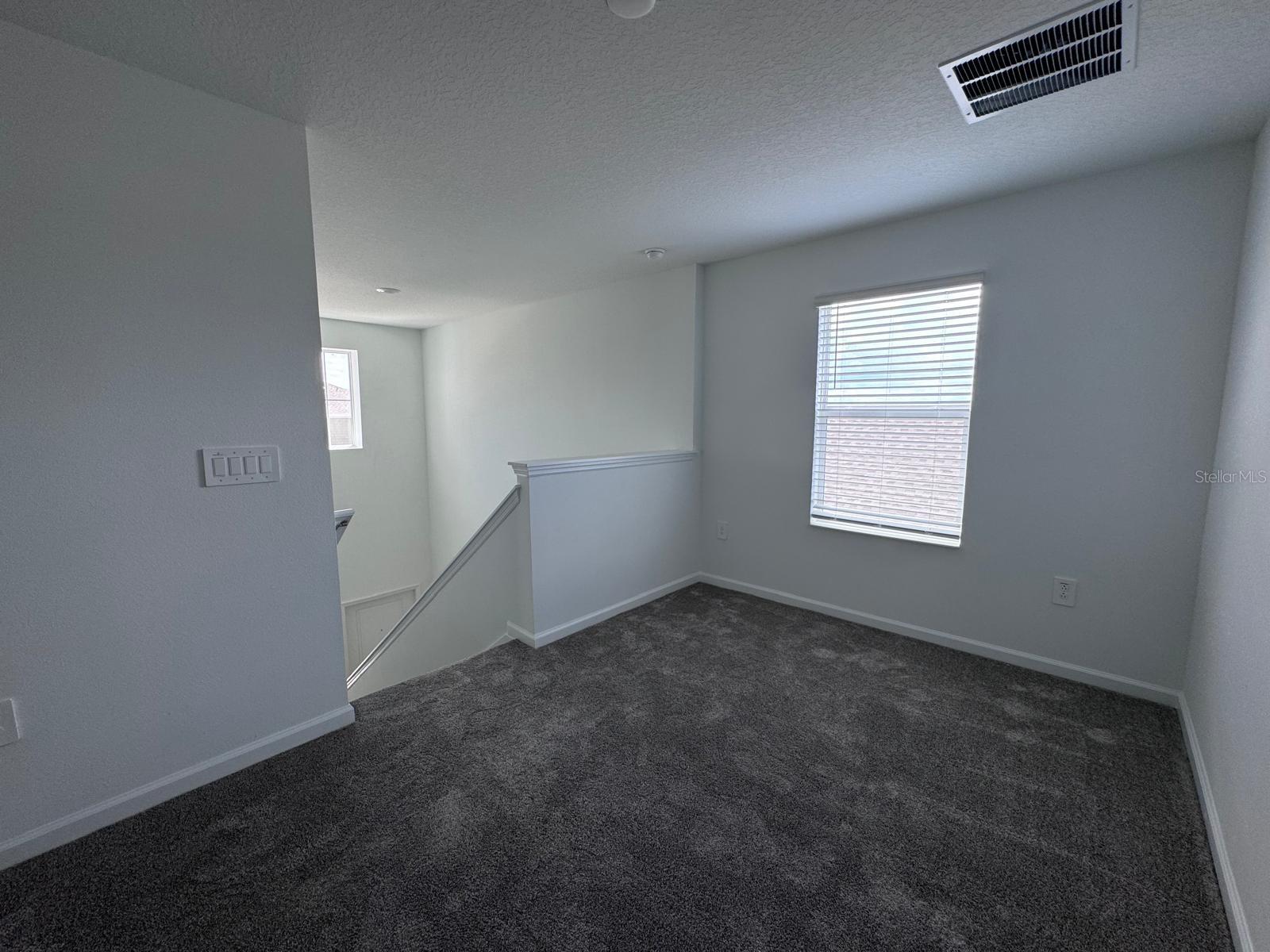 Image 13 of 42 For 1033 Waterfall Boulevard