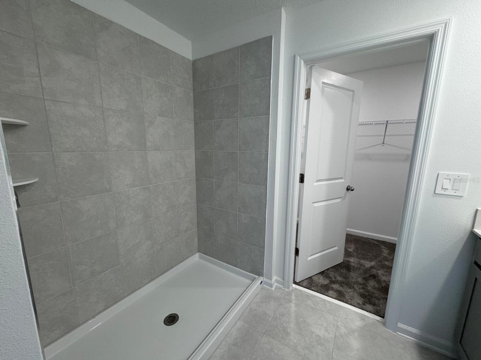 Image 18 of 42 For 1033 Waterfall Boulevard