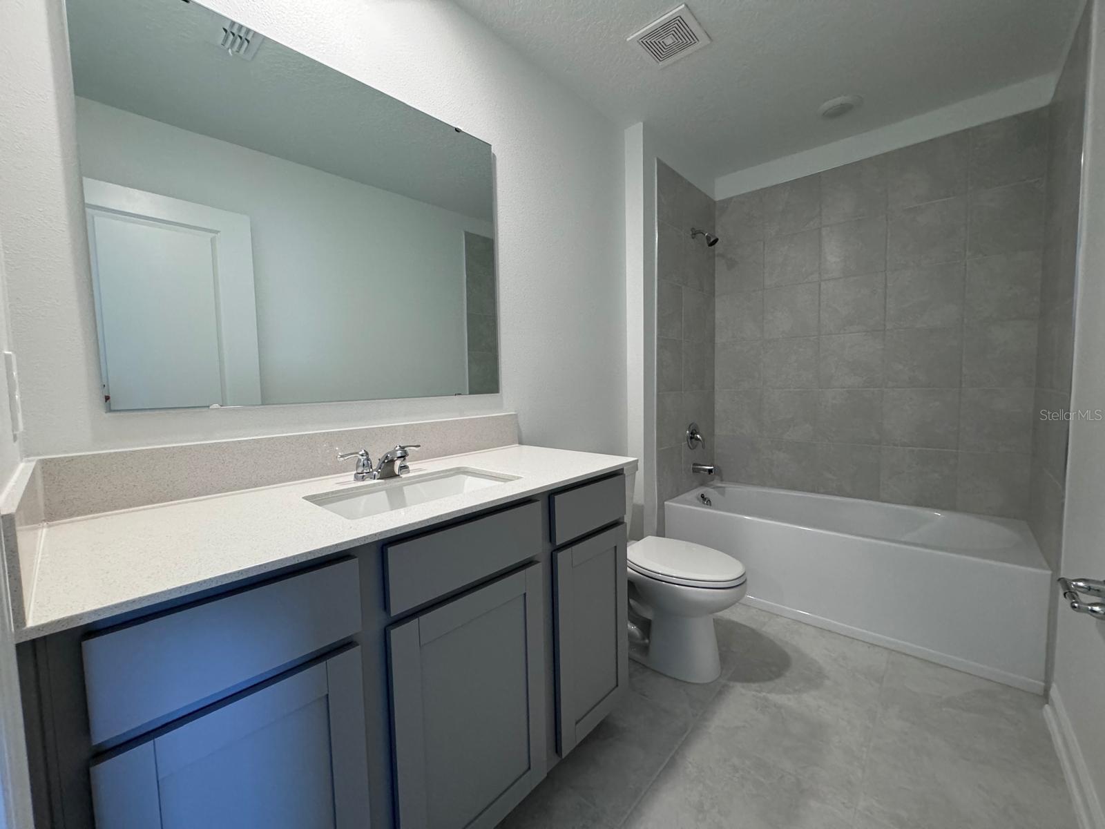 Image 31 of 42 For 1033 Waterfall Boulevard