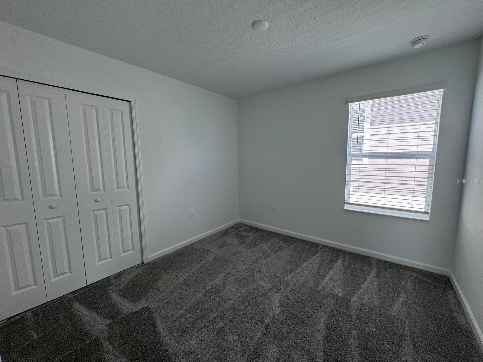 Image 32 of 42 For 1033 Waterfall Boulevard