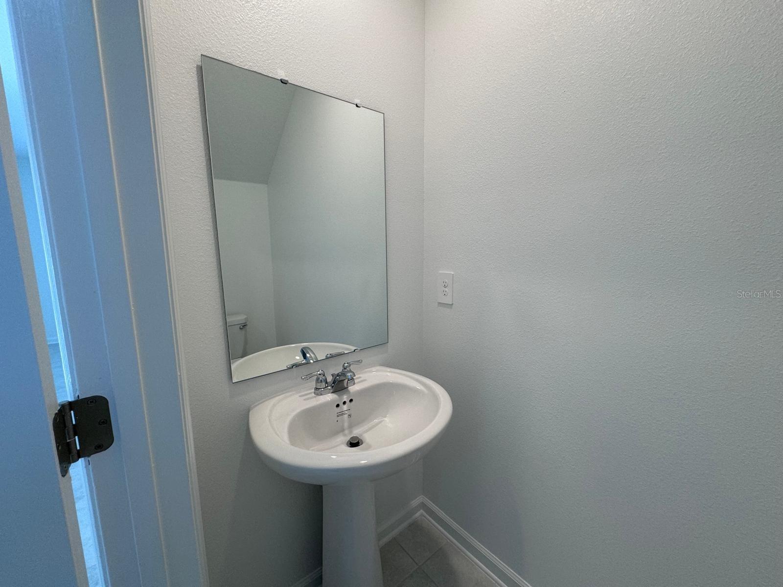 Image 8 of 42 For 1033 Waterfall Boulevard