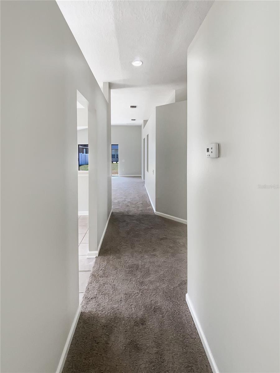 Listing photo id 8 for 30406 Arrochar Street