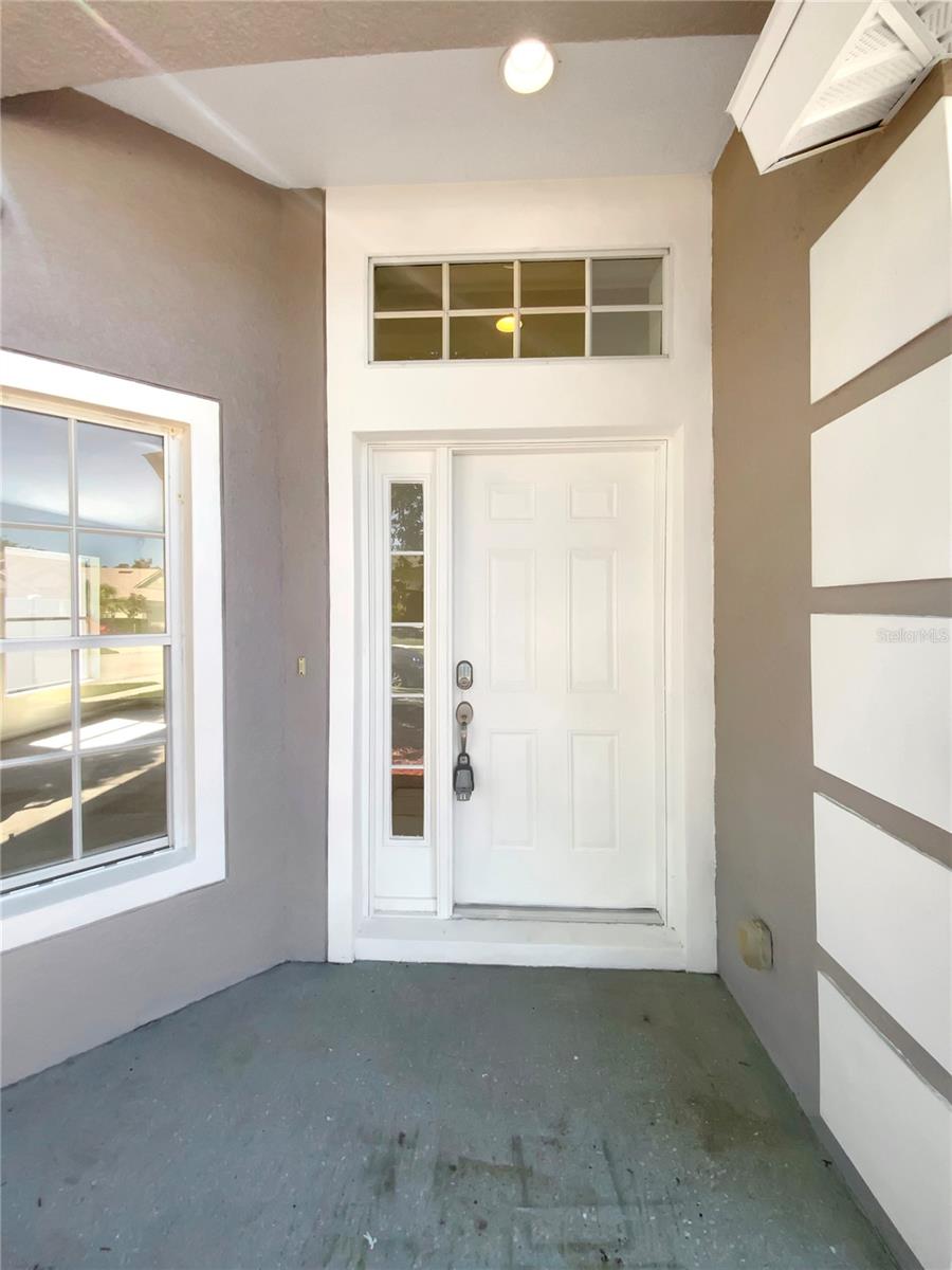 Listing photo id 29 for 30406 Arrochar Street