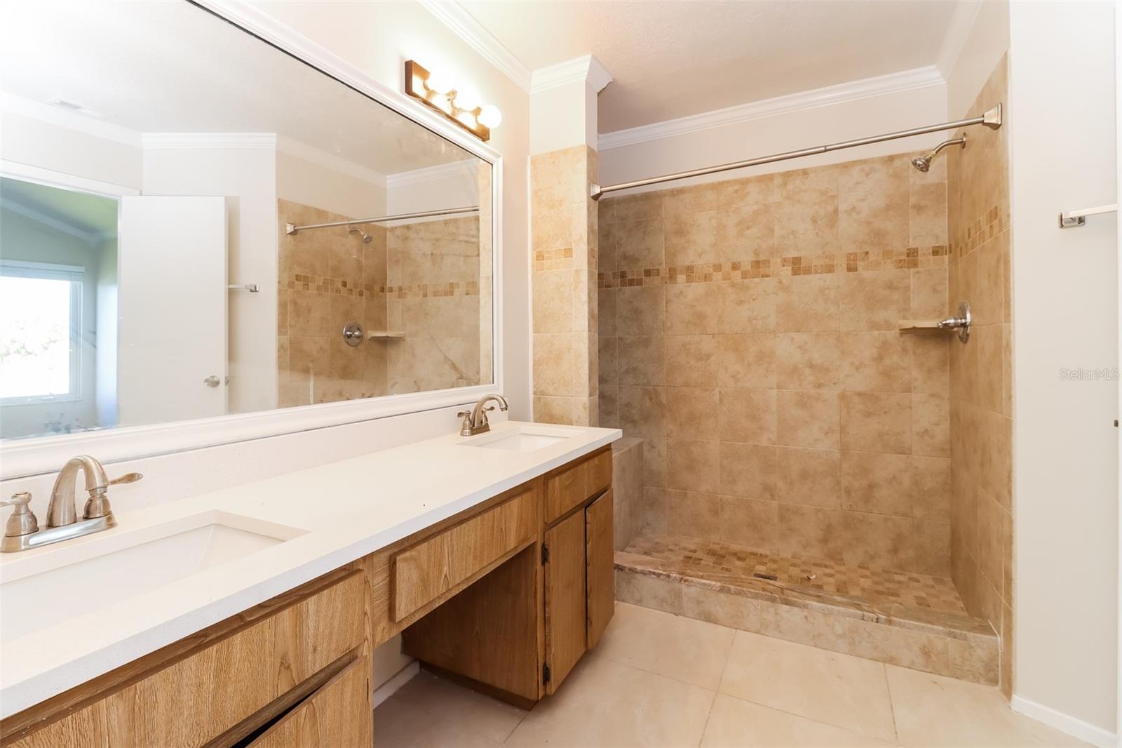 Image 10 of 16 For 6909 Silvermill Drive