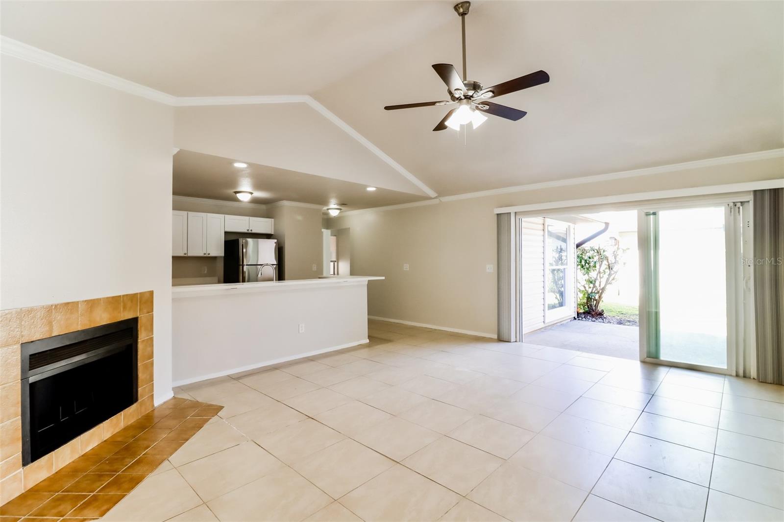 Image 4 of 16 For 6909 Silvermill Drive