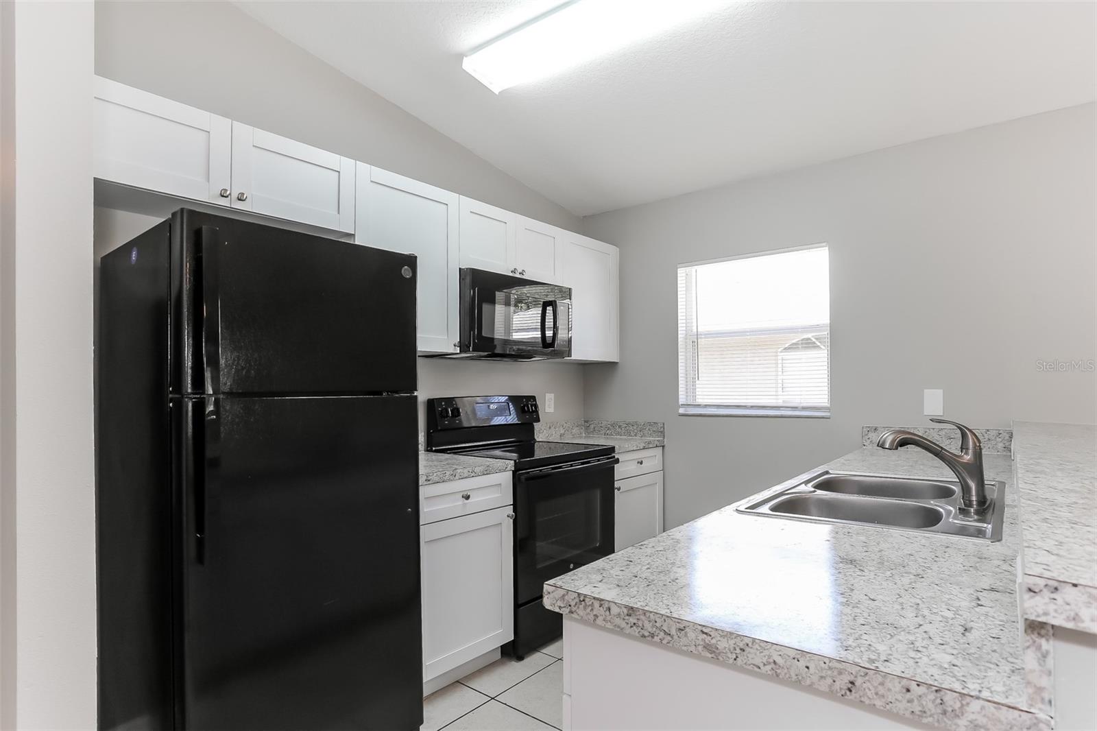 Image 4 of 16 For 2517 3rd Avenue E