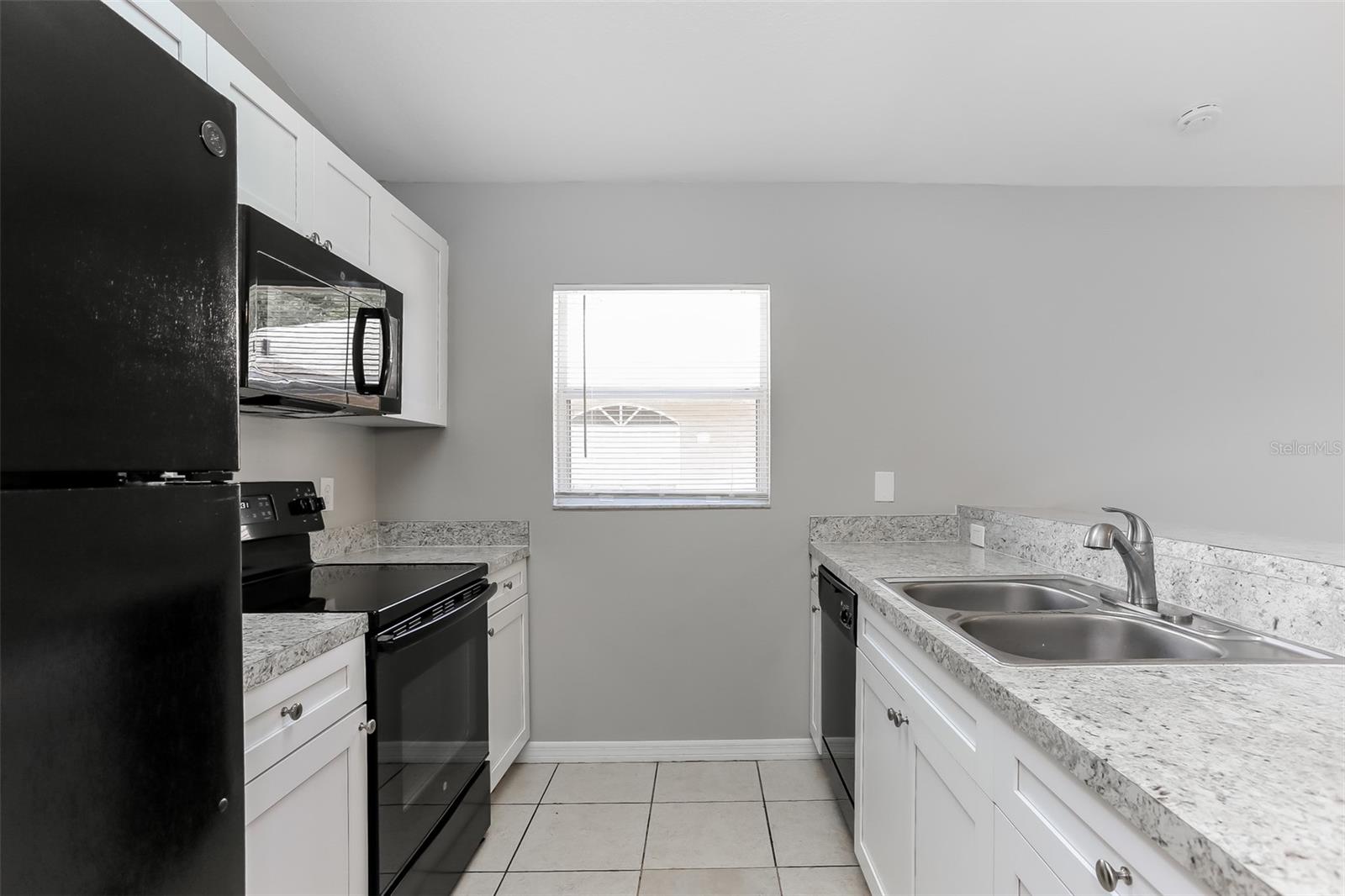 Image 5 of 16 For 2517 3rd Avenue E