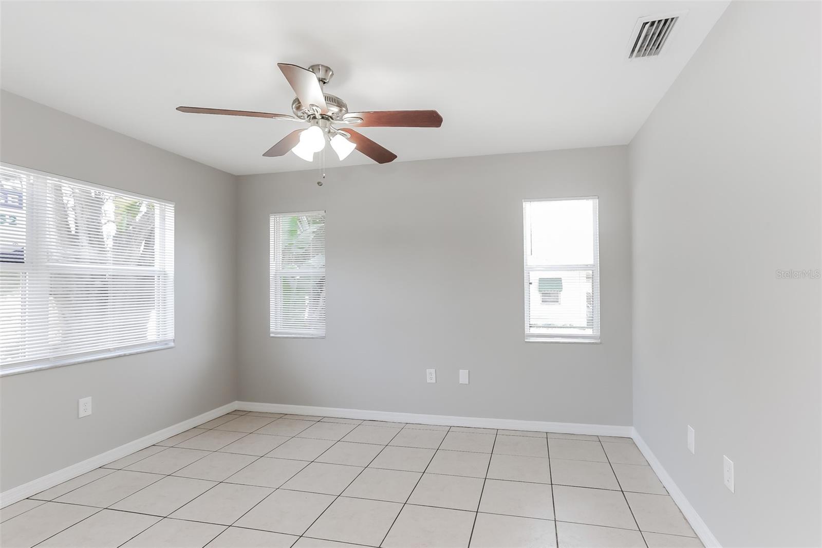 Image 6 of 16 For 2517 3rd Avenue E
