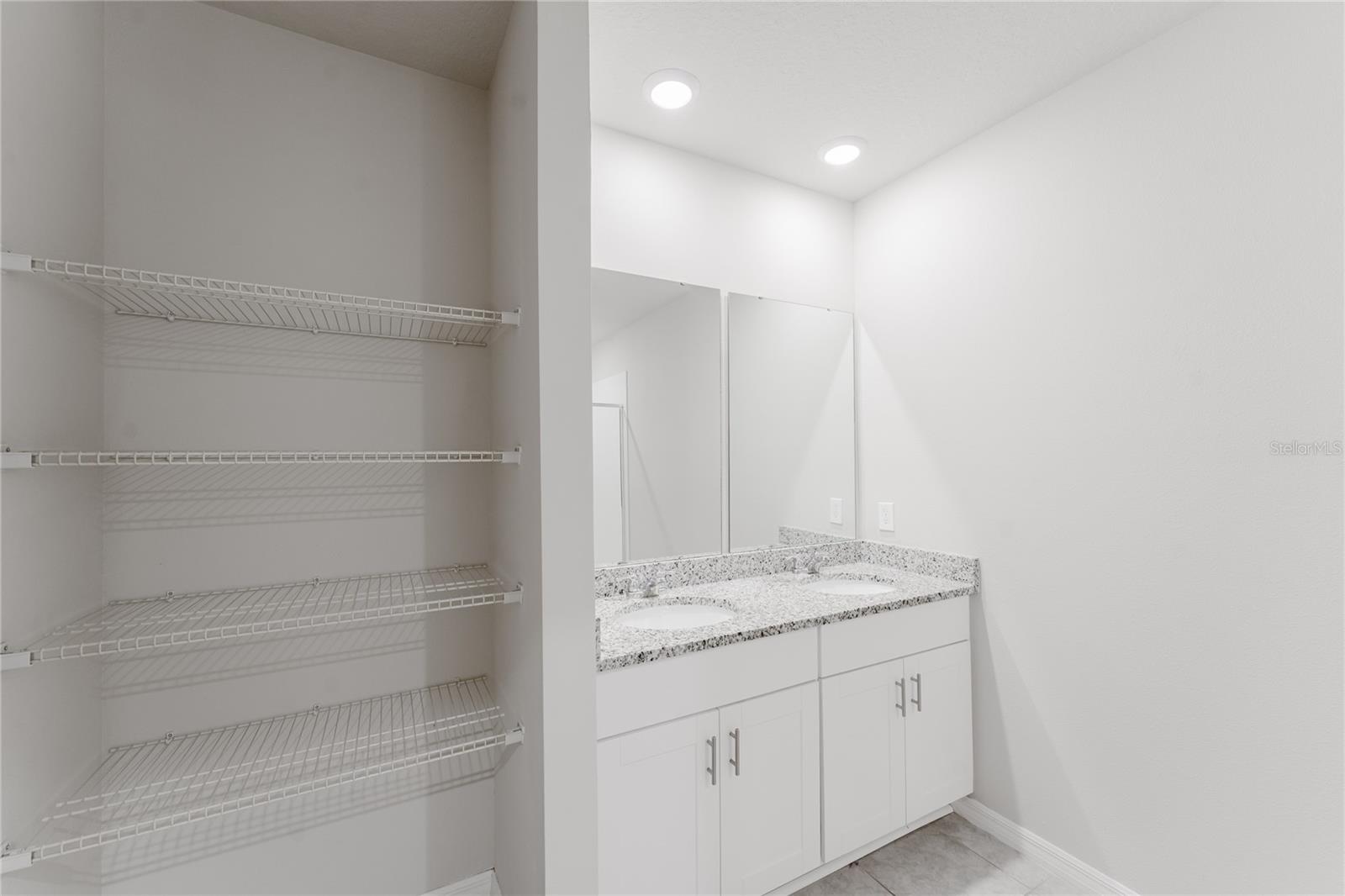 Image 16 of 25 For 849 Teton Street