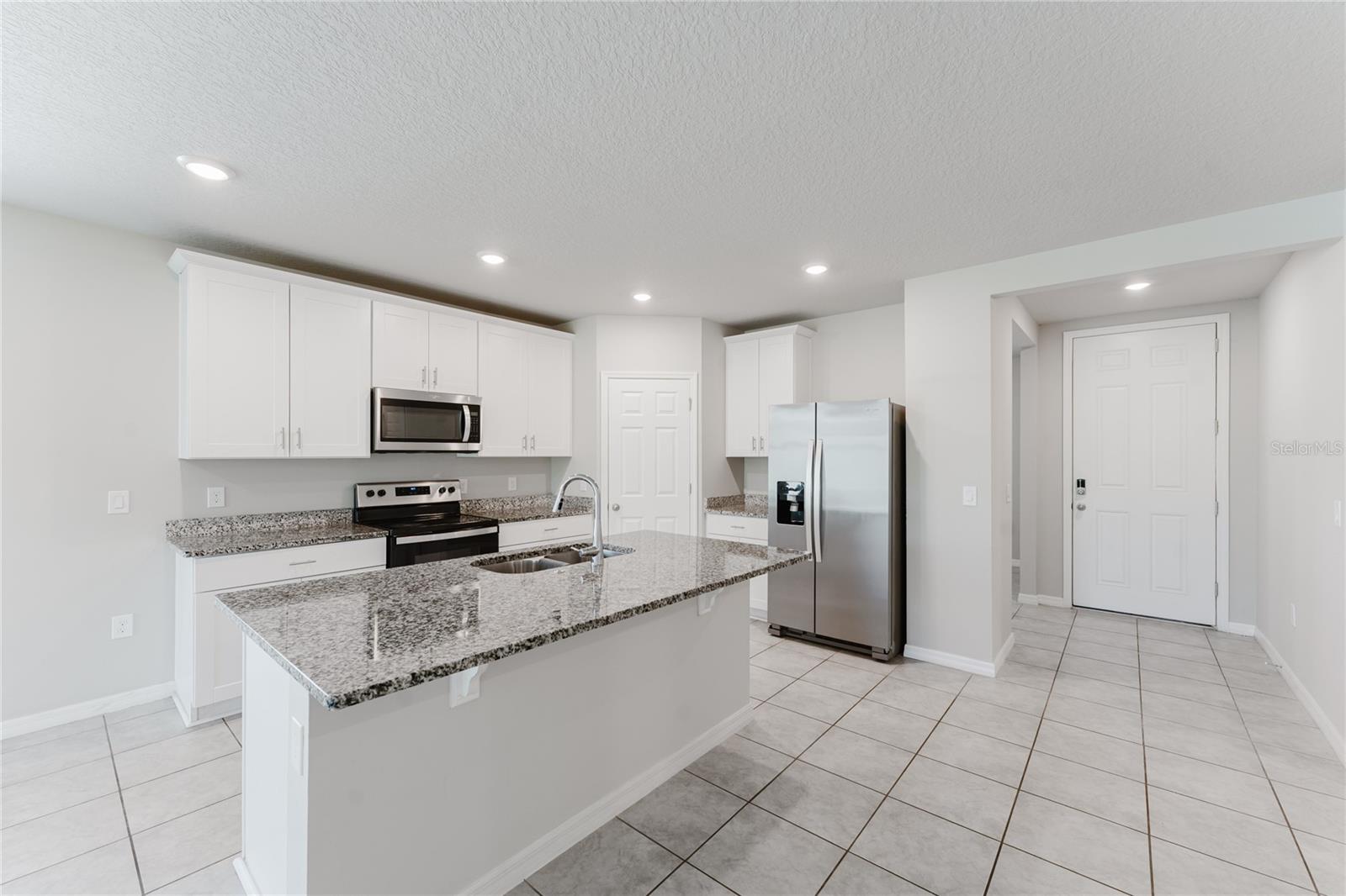 Image 5 of 25 For 849 Teton Street