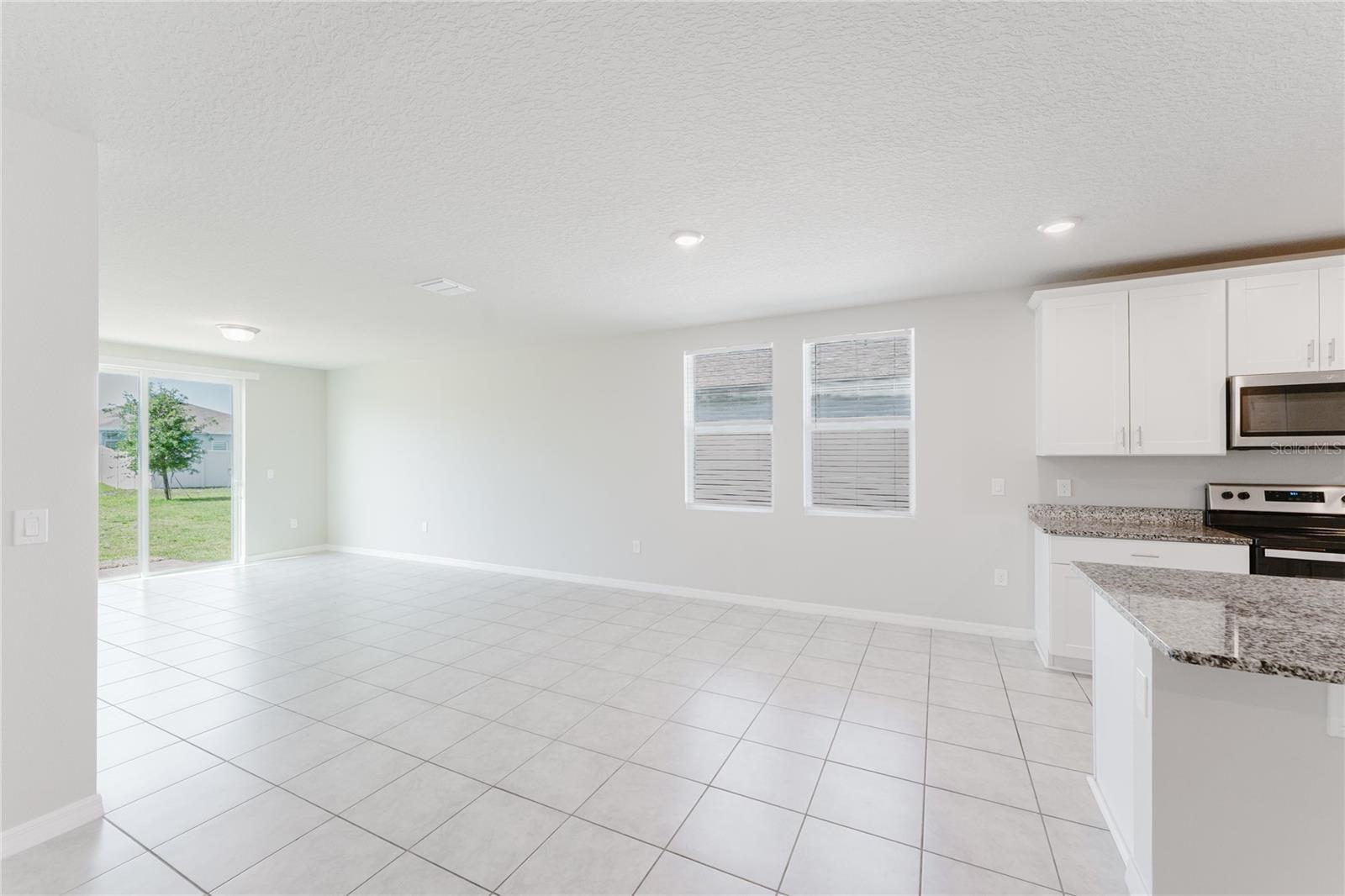 Image 6 of 25 For 849 Teton Street
