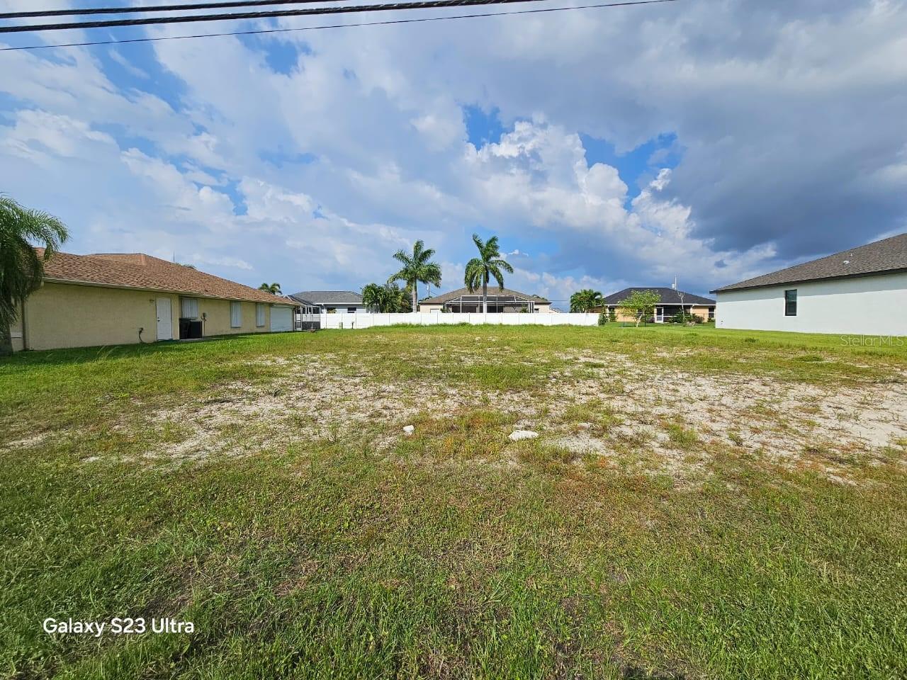 Image 3 of 6 For 2910 Chiquita Boulevard S