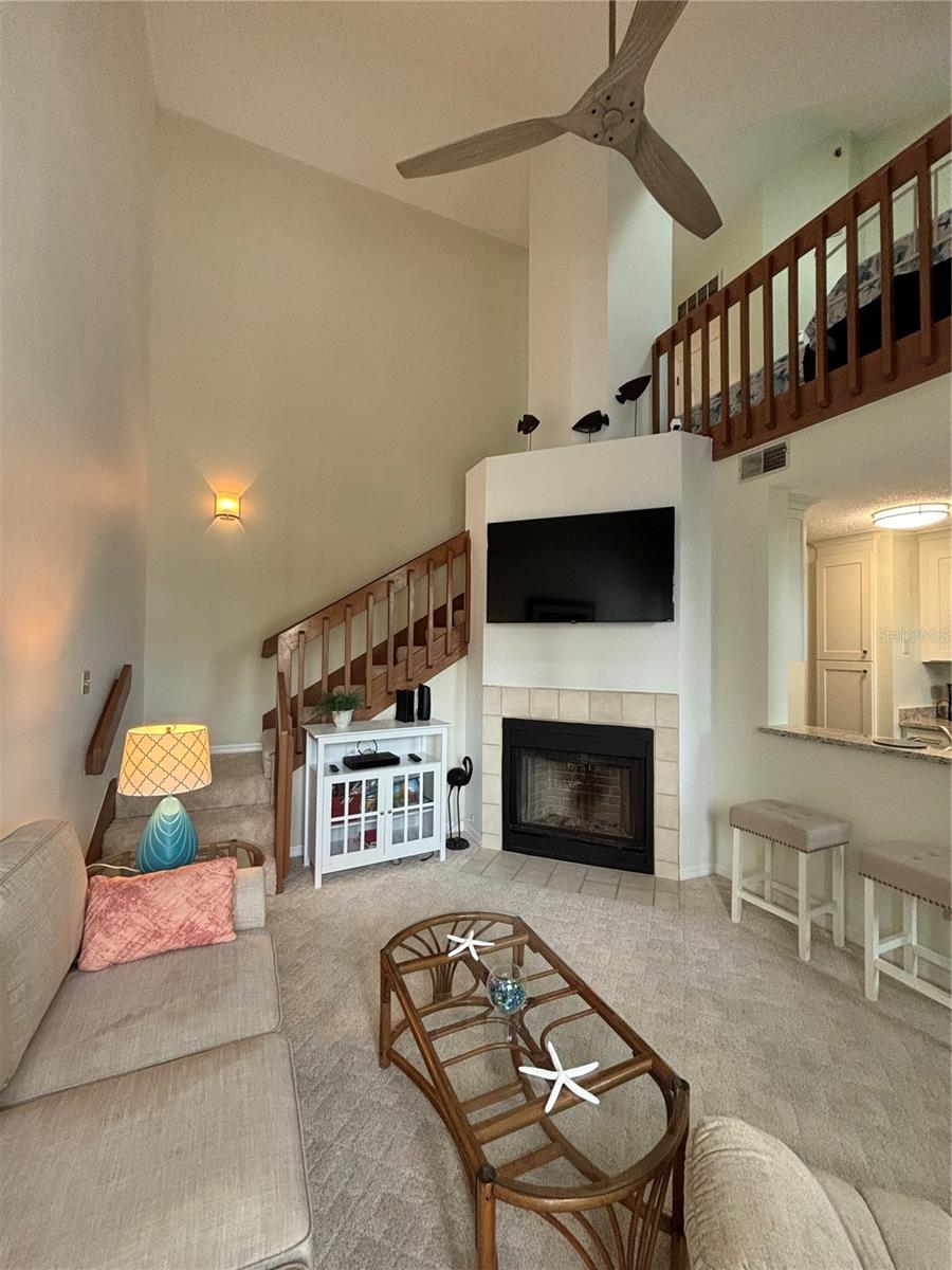 Image 17 of 31 For 4244 Sun Village Court 160