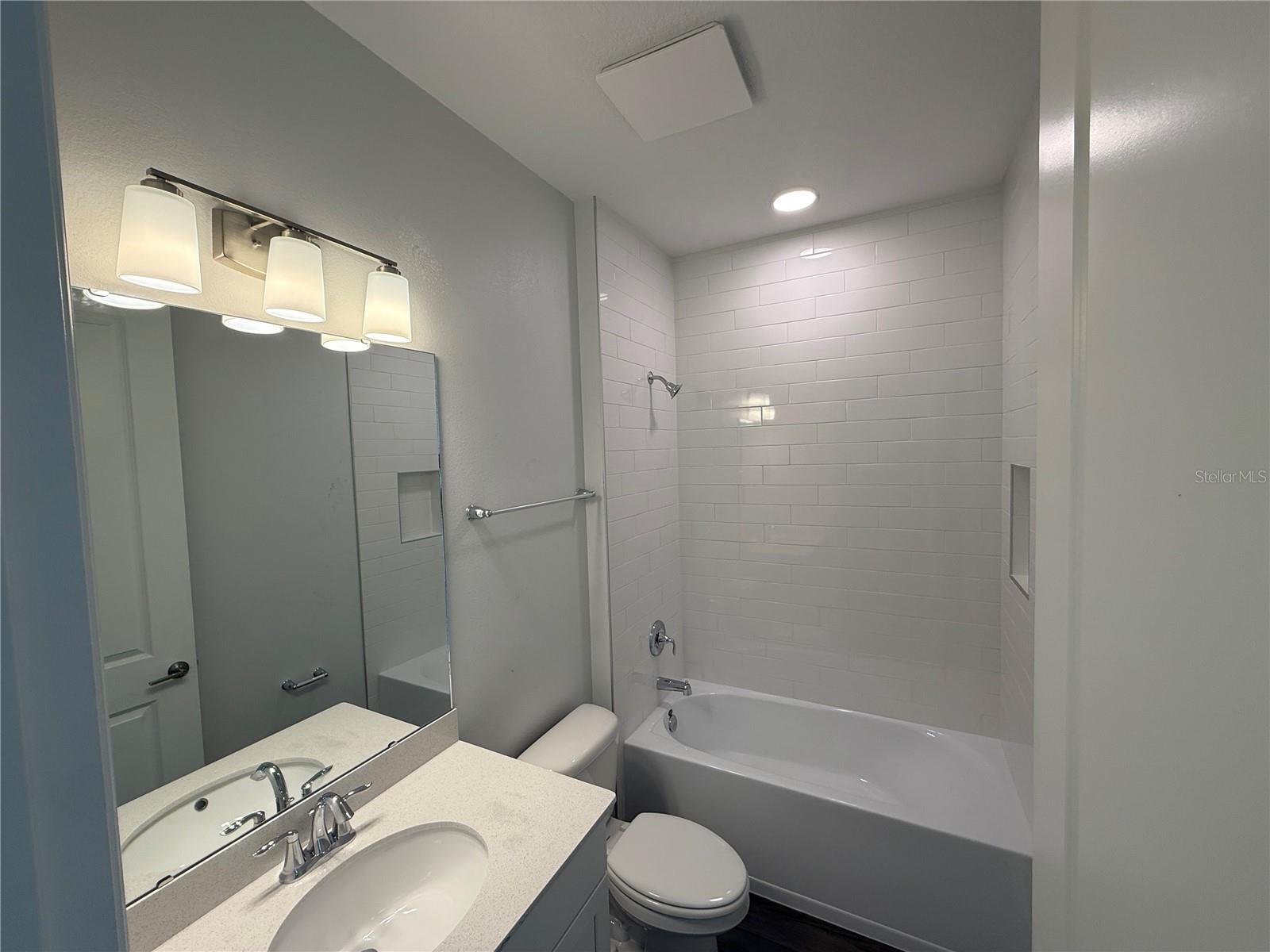 Image 11 of 29 For 873 Pointe Emerson Boulevard