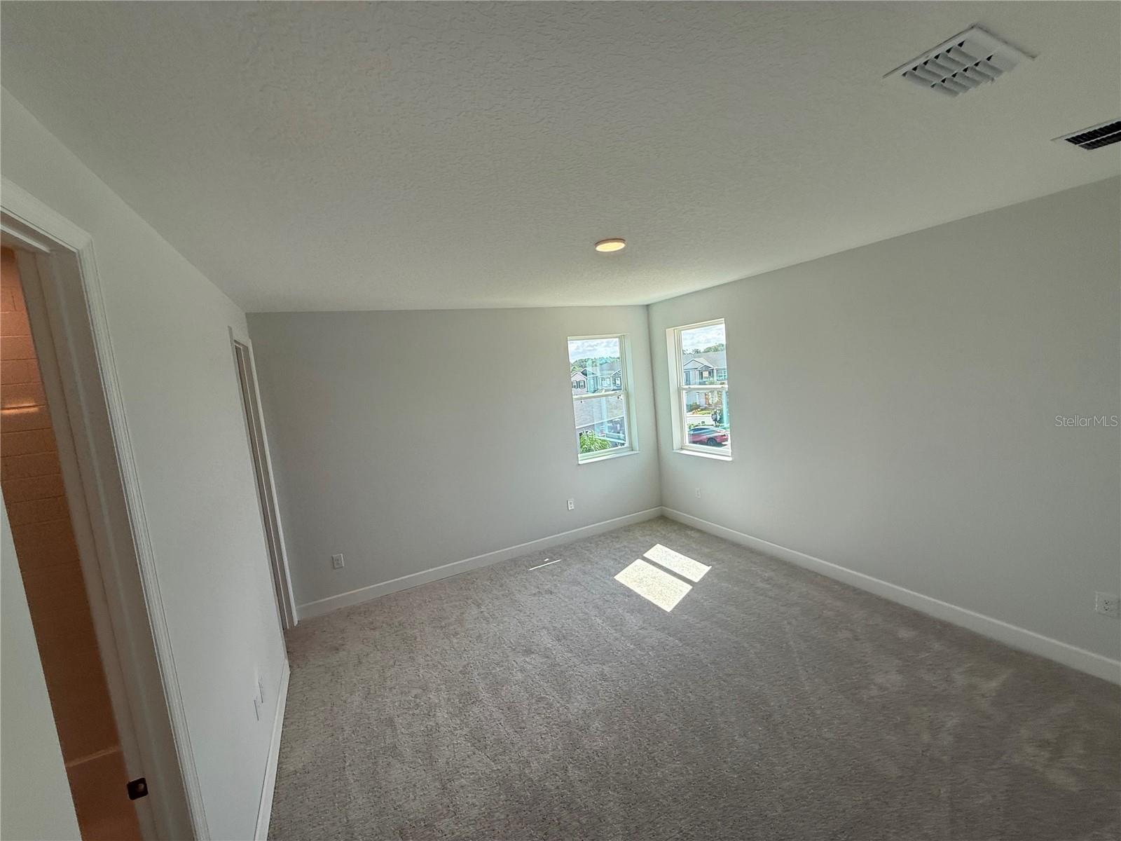 Image 12 of 29 For 873 Pointe Emerson Boulevard