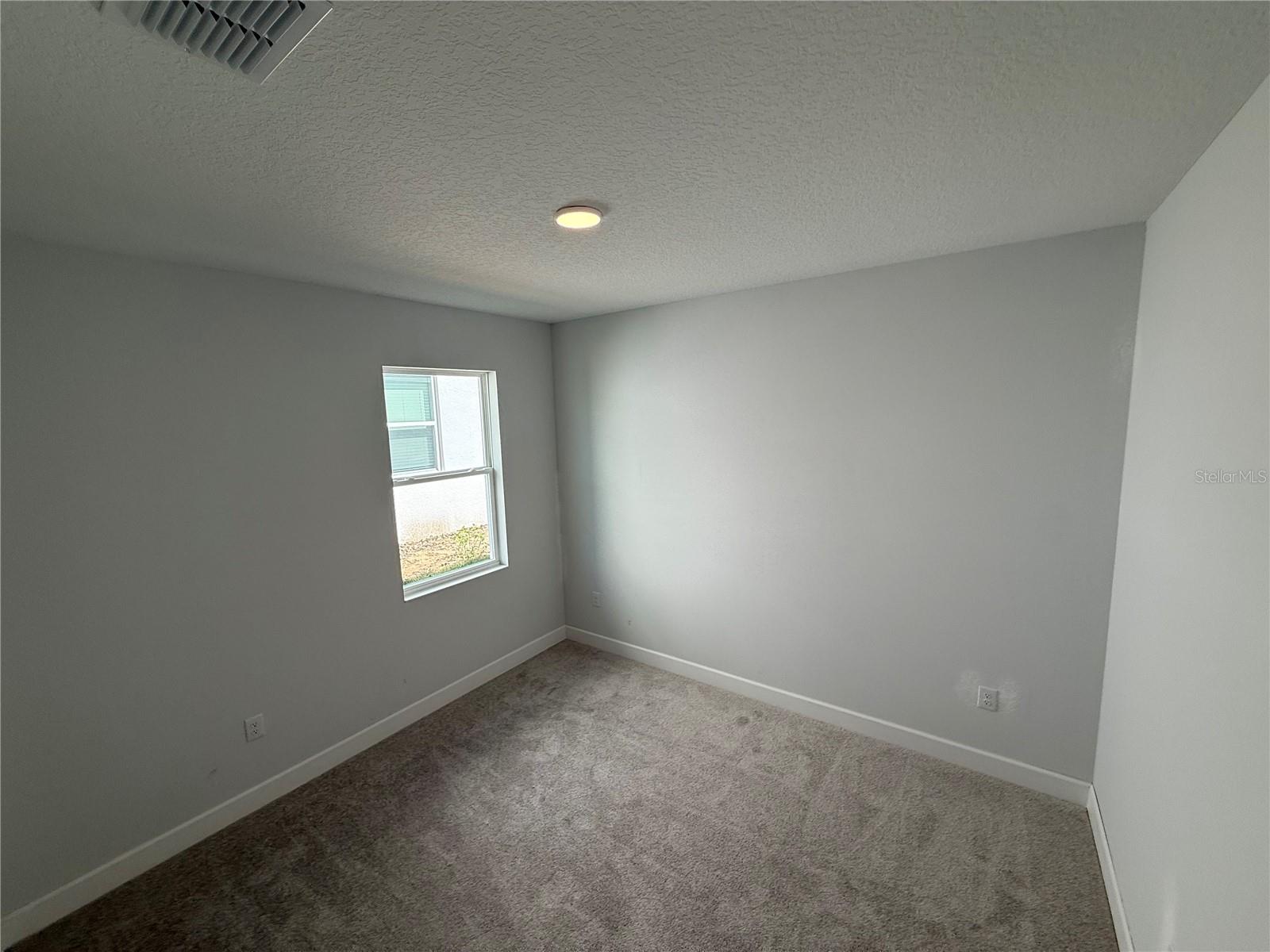 Image 13 of 29 For 873 Pointe Emerson Boulevard