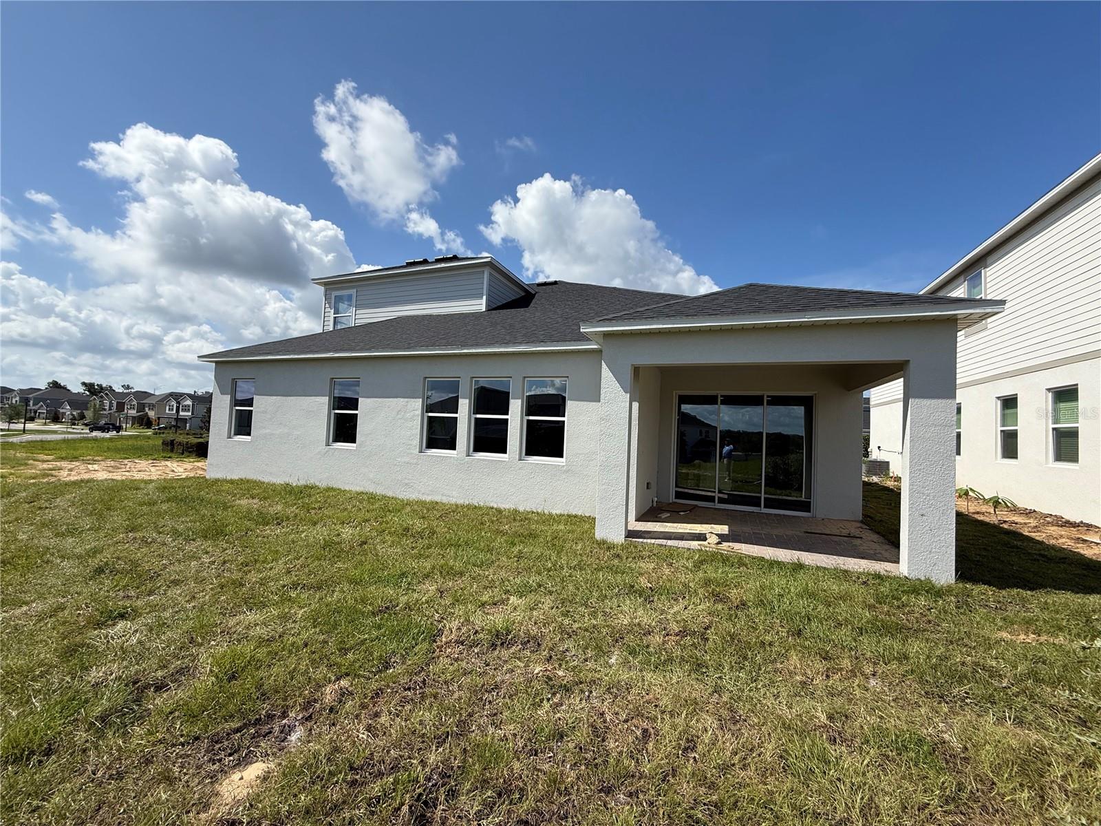 Image 19 of 29 For 873 Pointe Emerson Boulevard