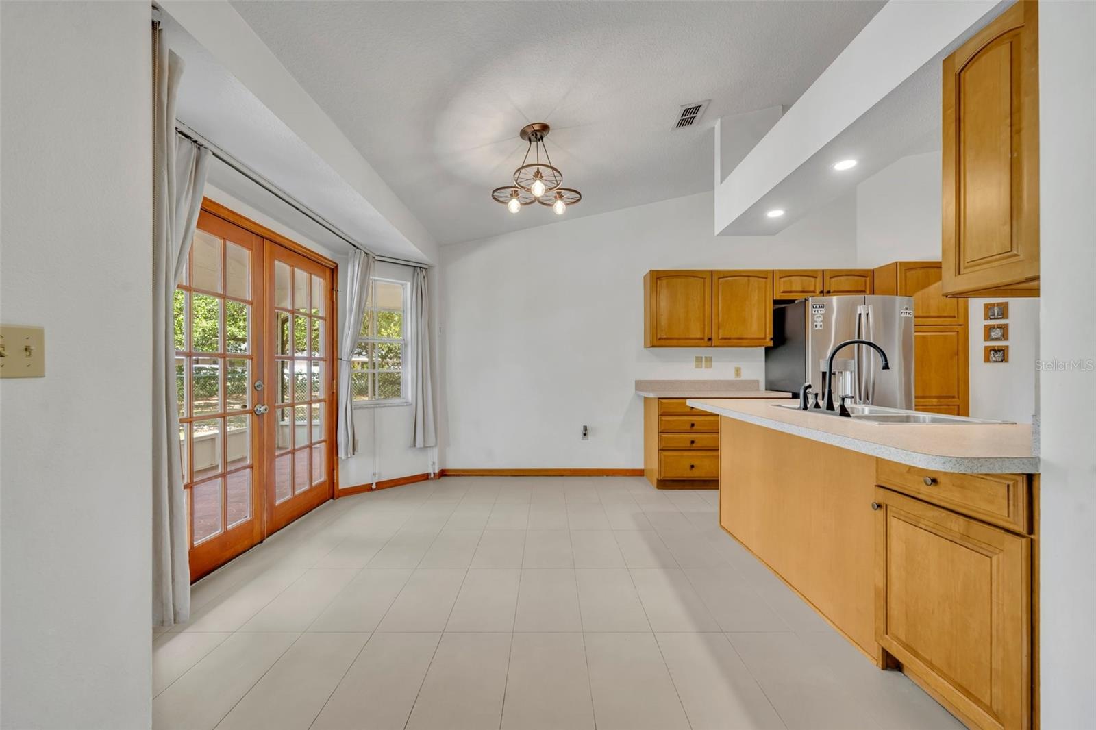 Image 12 of 61 For 2810 Windsong Lane