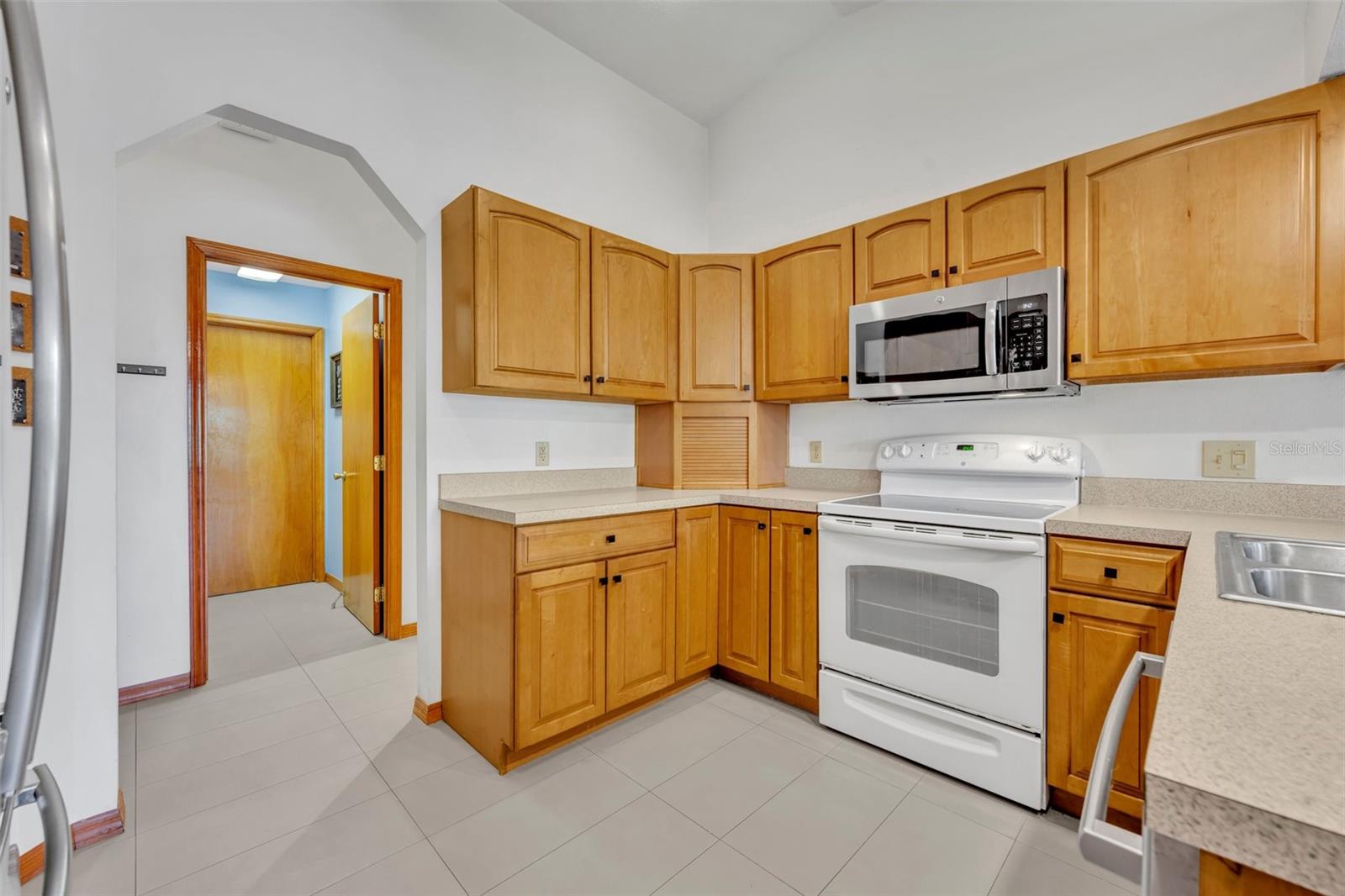 Image 18 of 61 For 2810 Windsong Lane