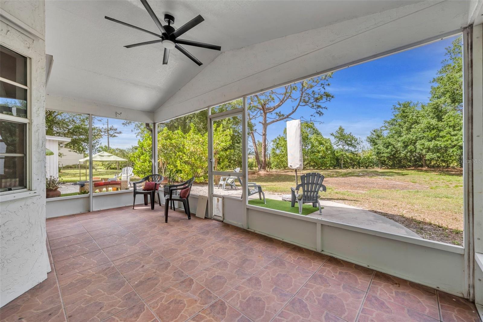 Image 32 of 61 For 2810 Windsong Lane