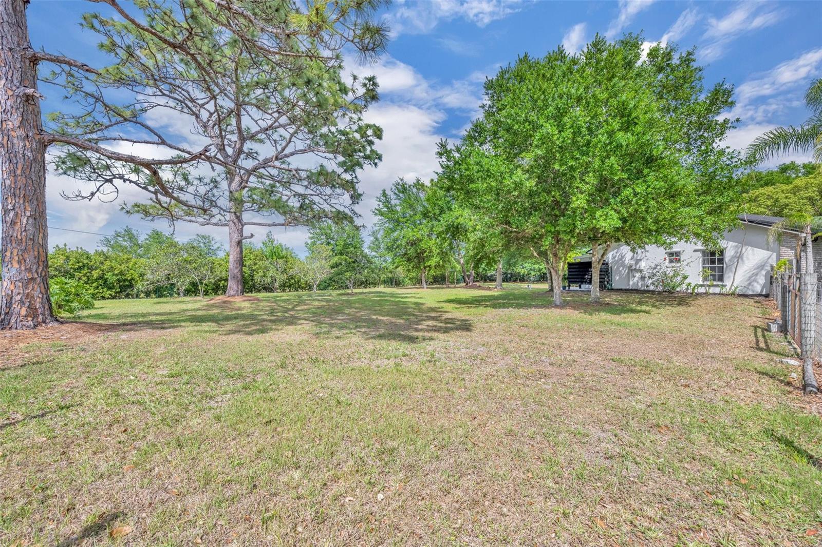 Image 38 of 61 For 2810 Windsong Lane
