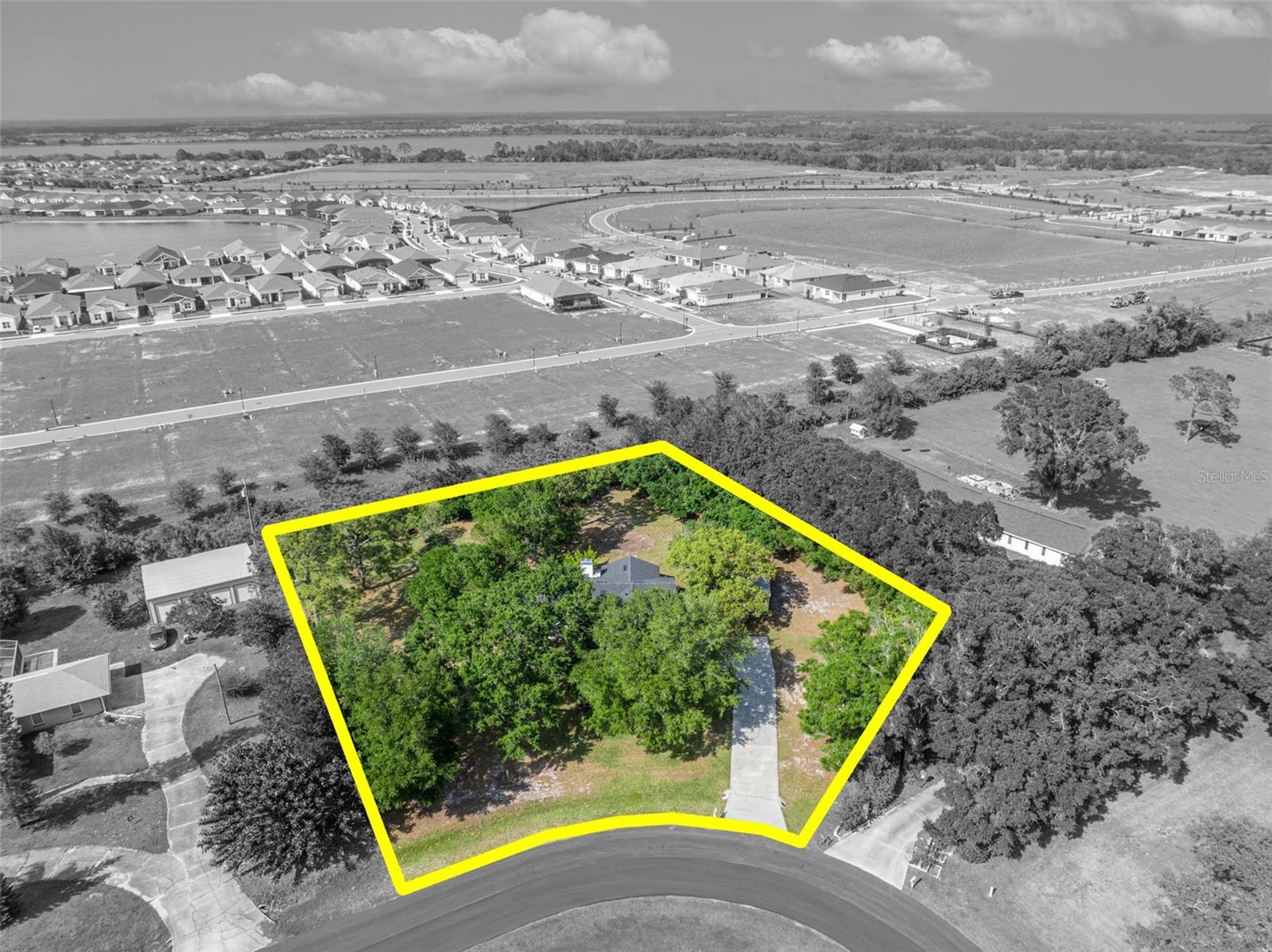 Image 46 of 61 For 2810 Windsong Lane