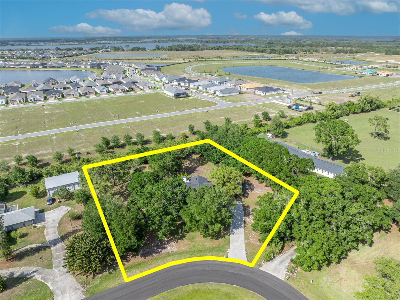 Image 47 of 61 For 2810 Windsong Lane