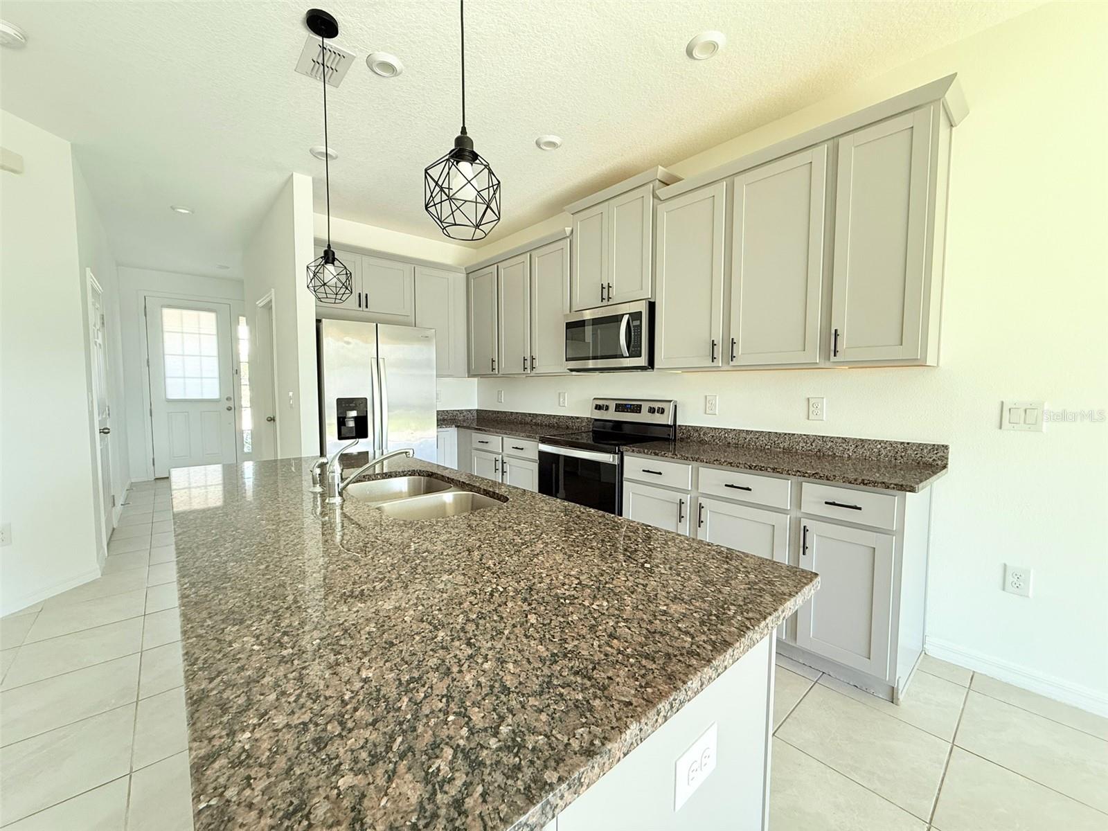 Image 18 of 48 For 2554 Trielle Avenue