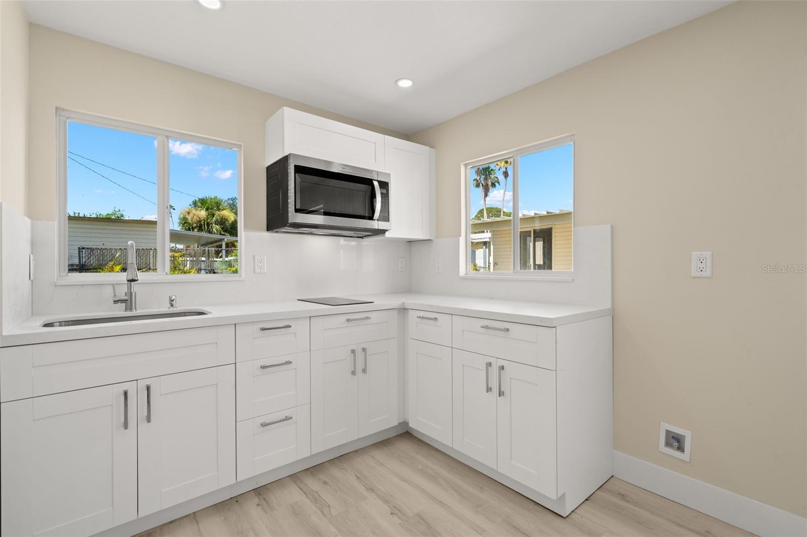 Image 24 of 25 For 4135 Des Moines Street Ne 4135